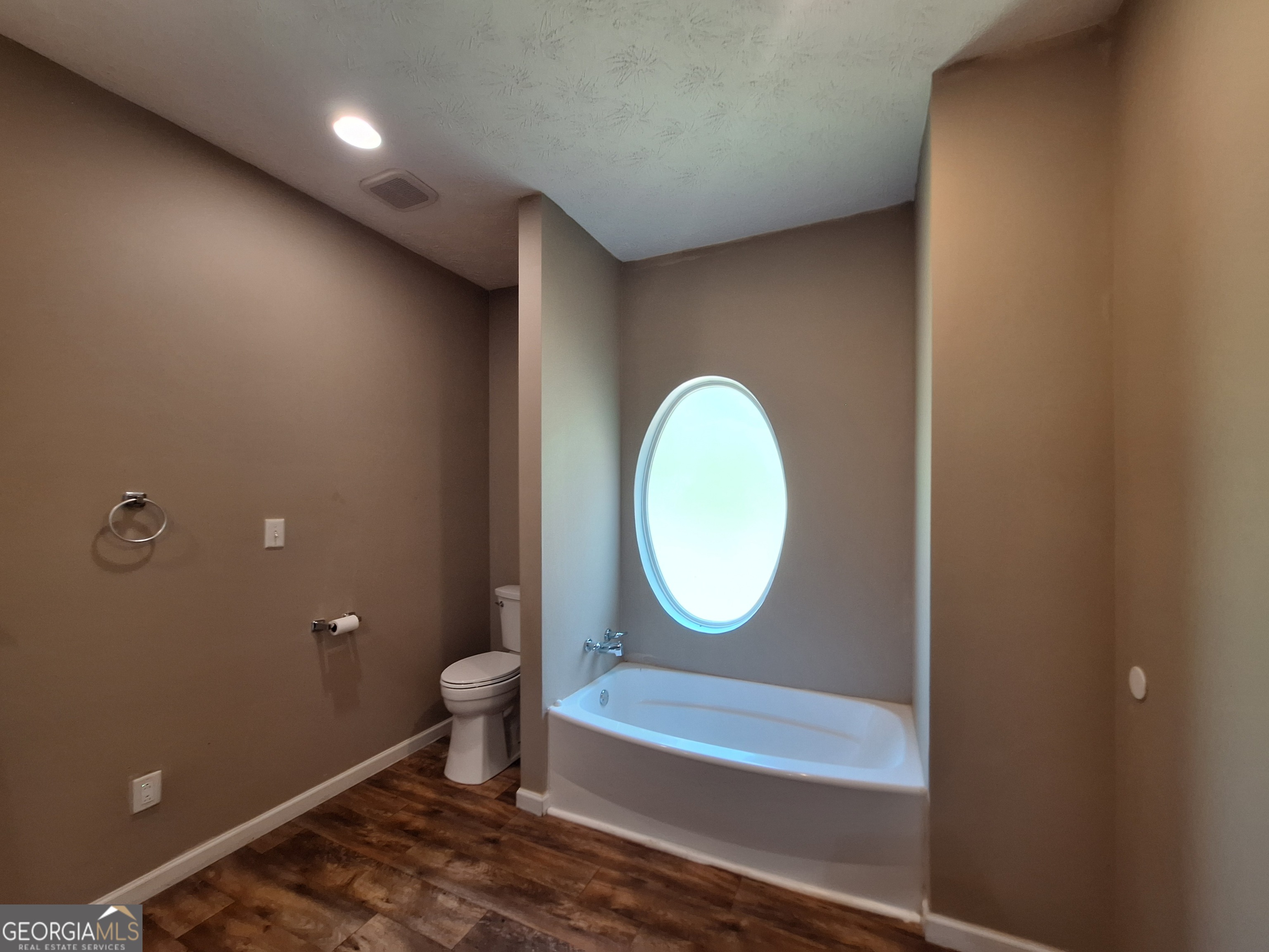 806 Springfield Circle Property Photo 16