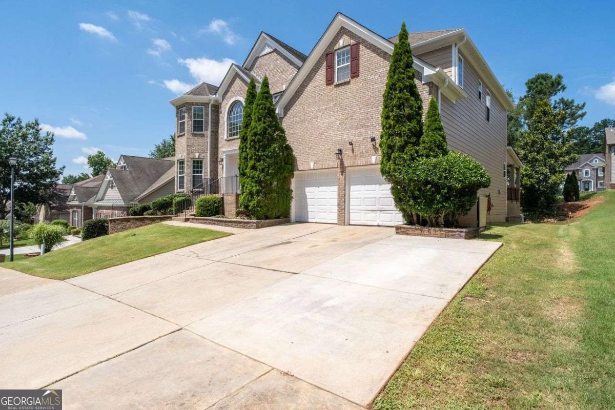 3717 Shady Maple Drive Property Photo 4