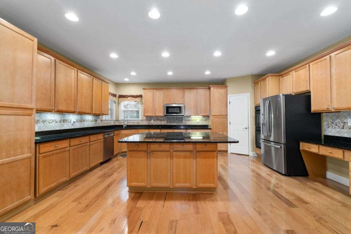3717 Shady Maple Drive Property Photo 16