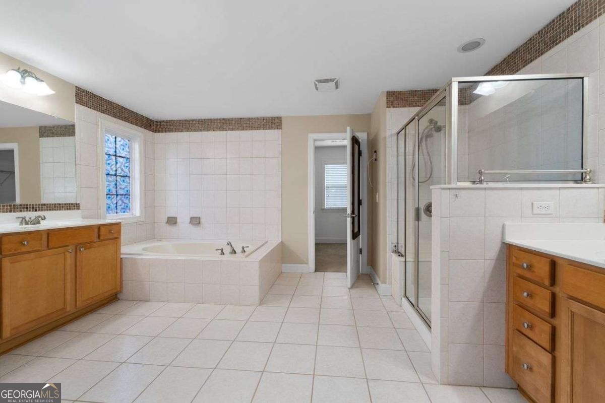 3717 Shady Maple Drive Property Photo 37