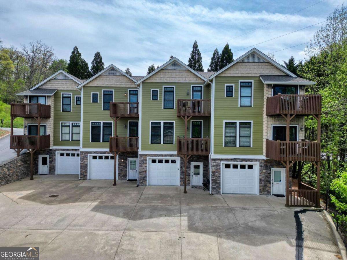 1401 Lakeside Road # 502