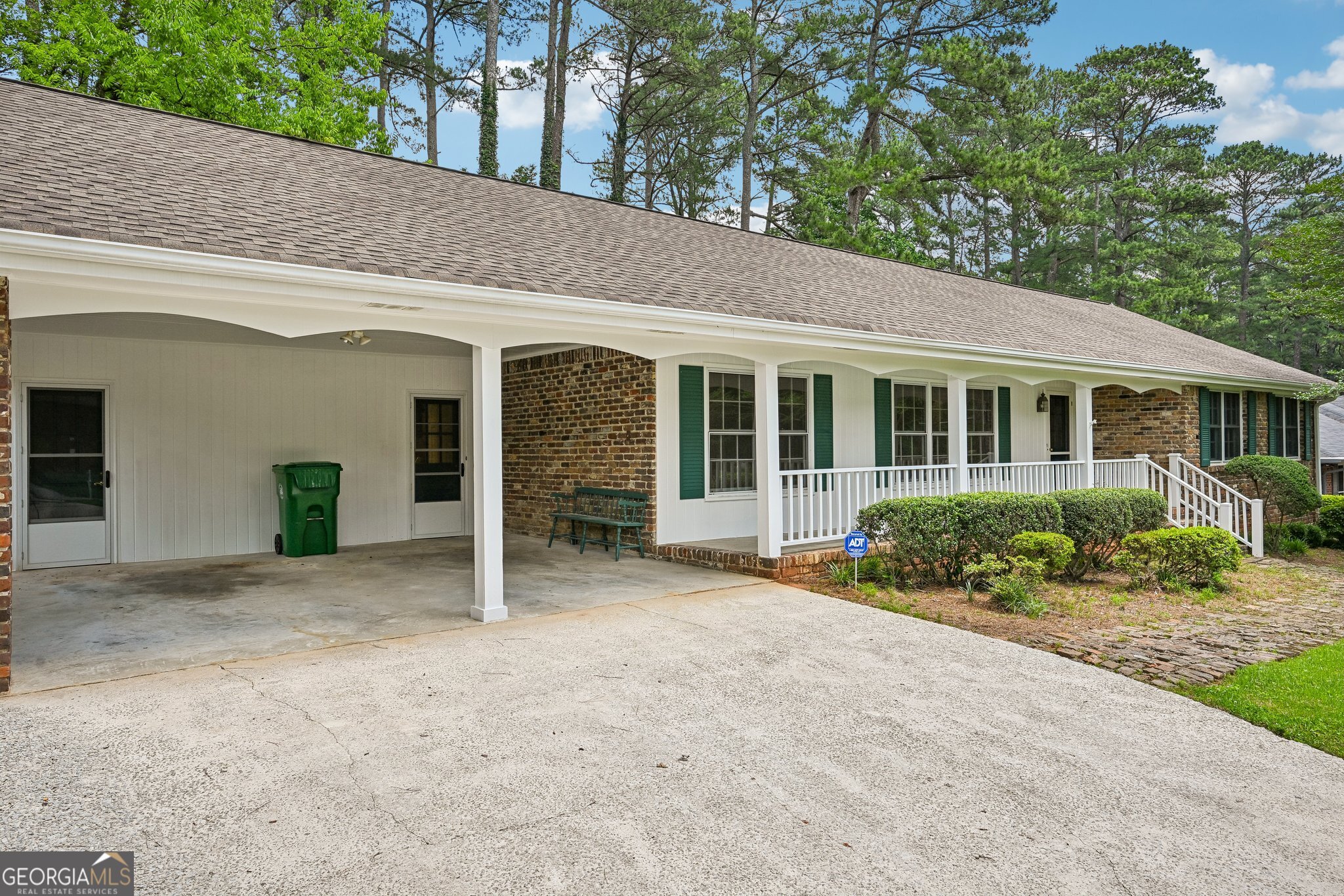 2238 Springwood Drive Property Photo 9