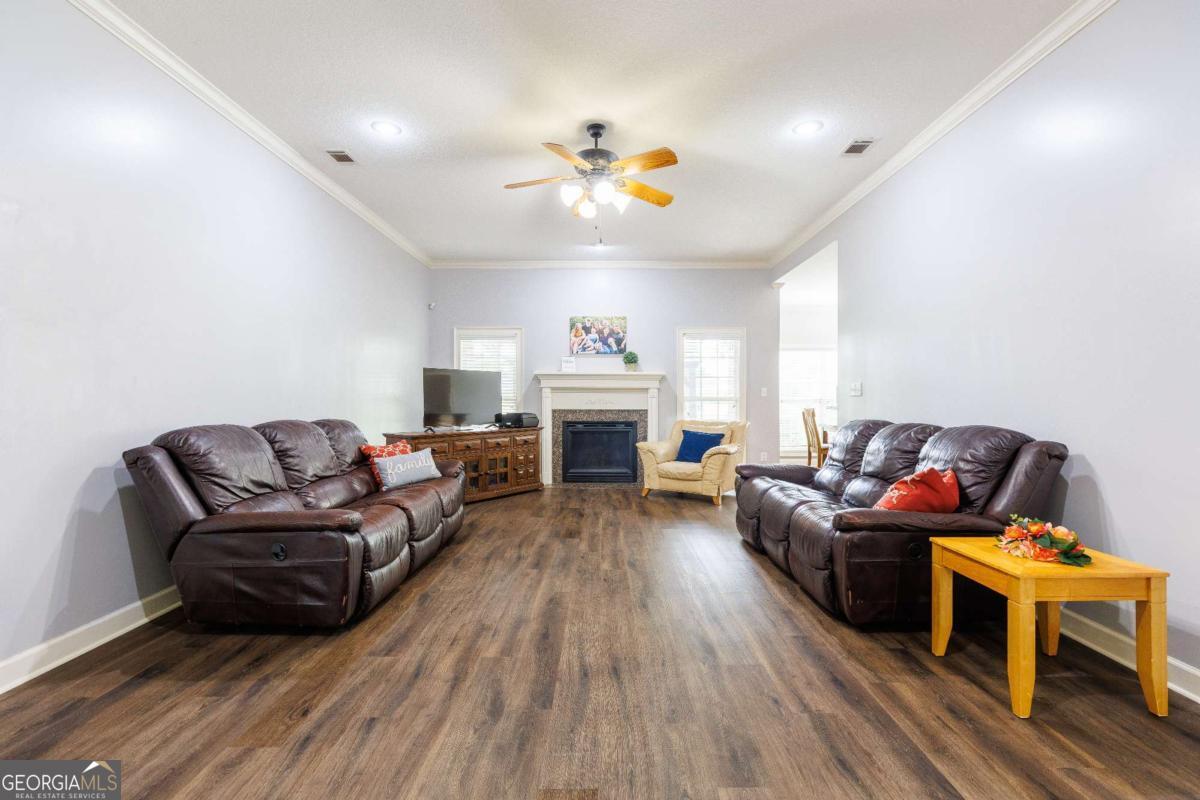 3898 Orchard Way Property Photo 9