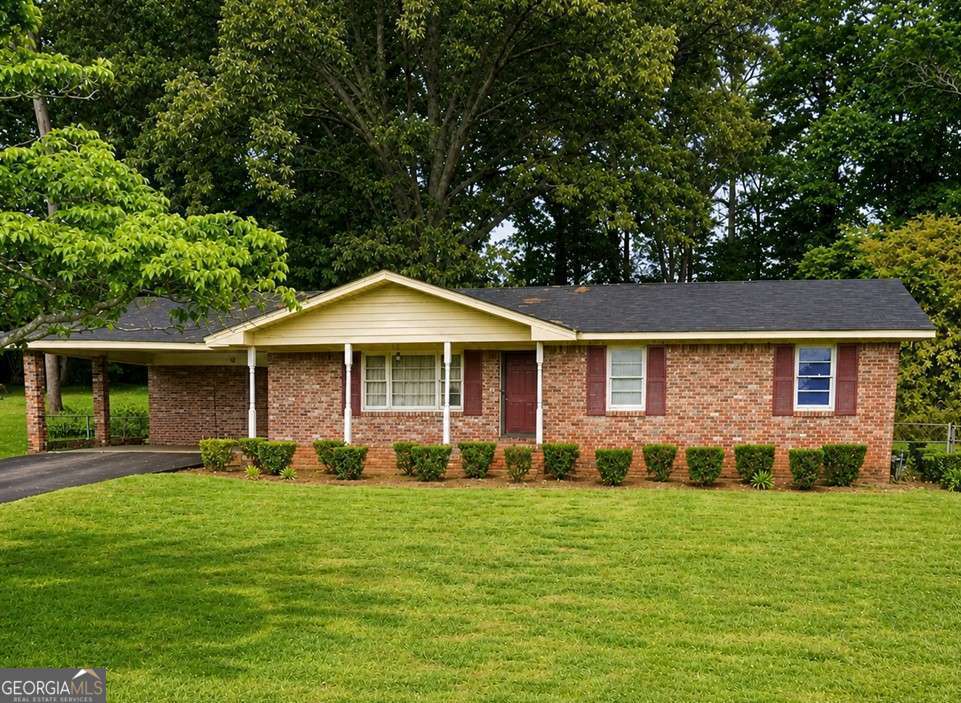 2749 Hutch Drive Property Photo 1