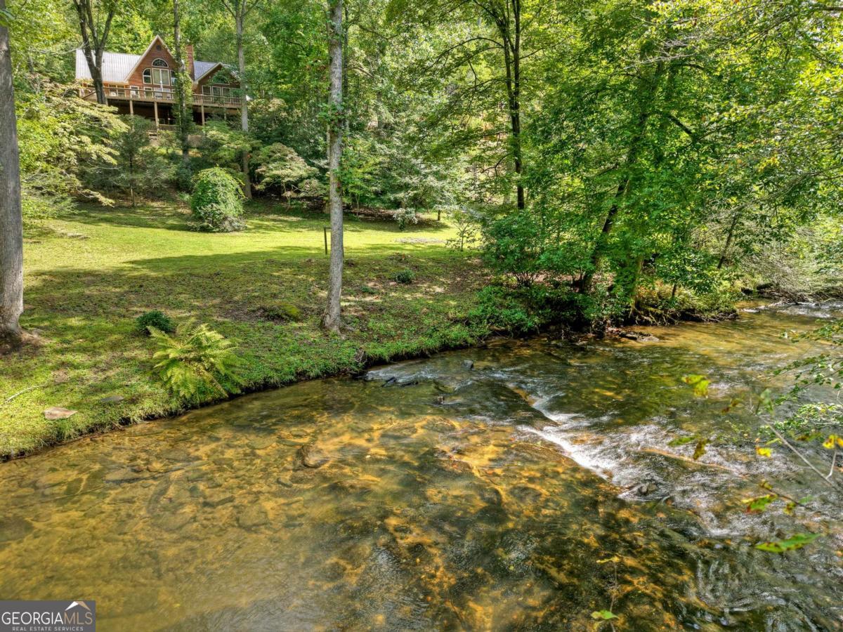 324 Cooper Creek Drive Property Photo 2