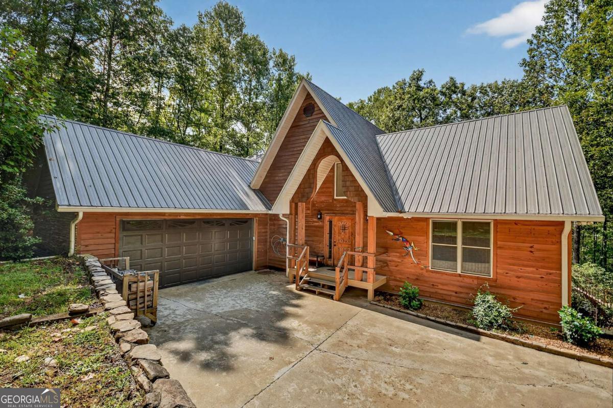 324 Cooper Creek Drive Property Photo 8
