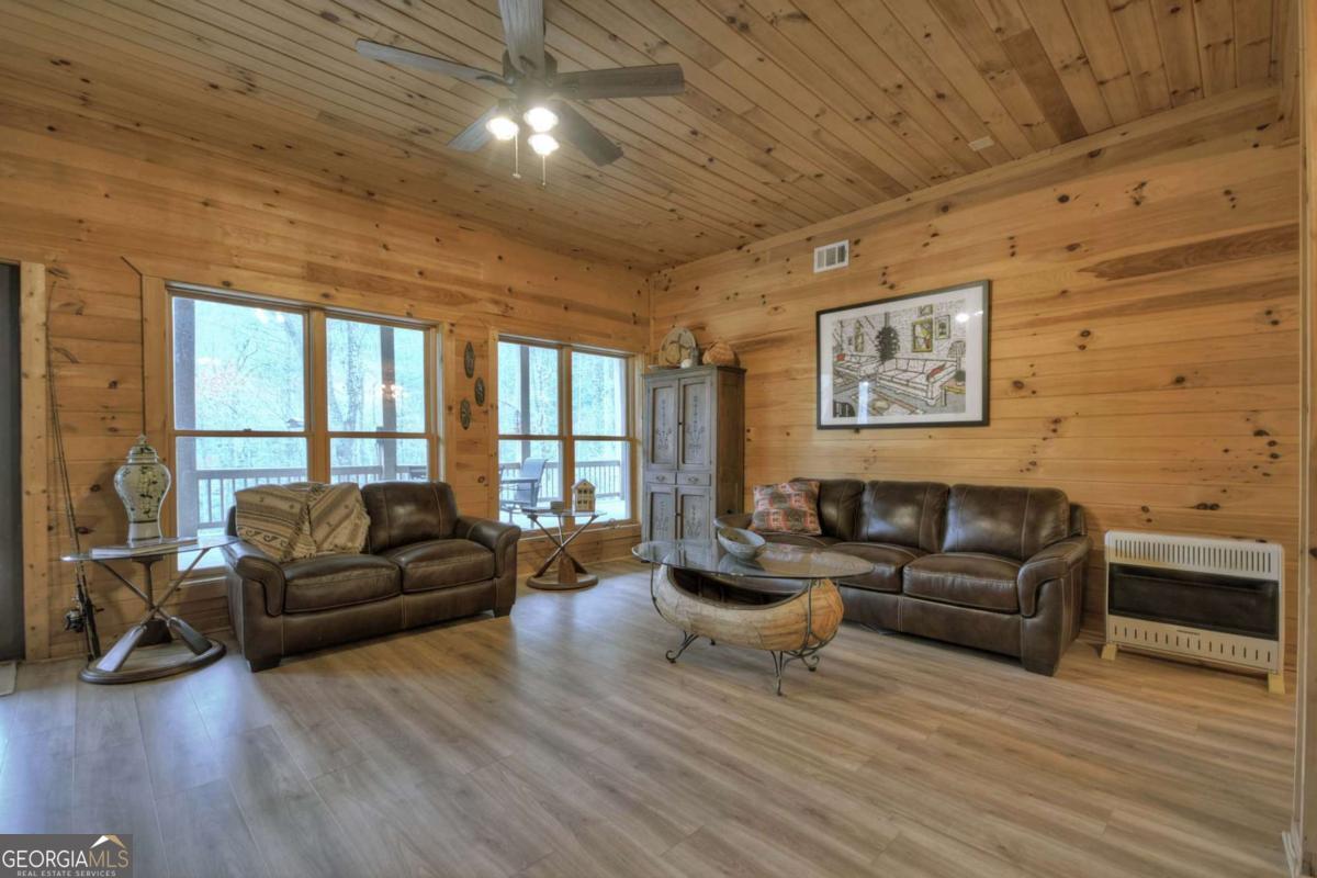 324 Cooper Creek Drive Property Photo 25