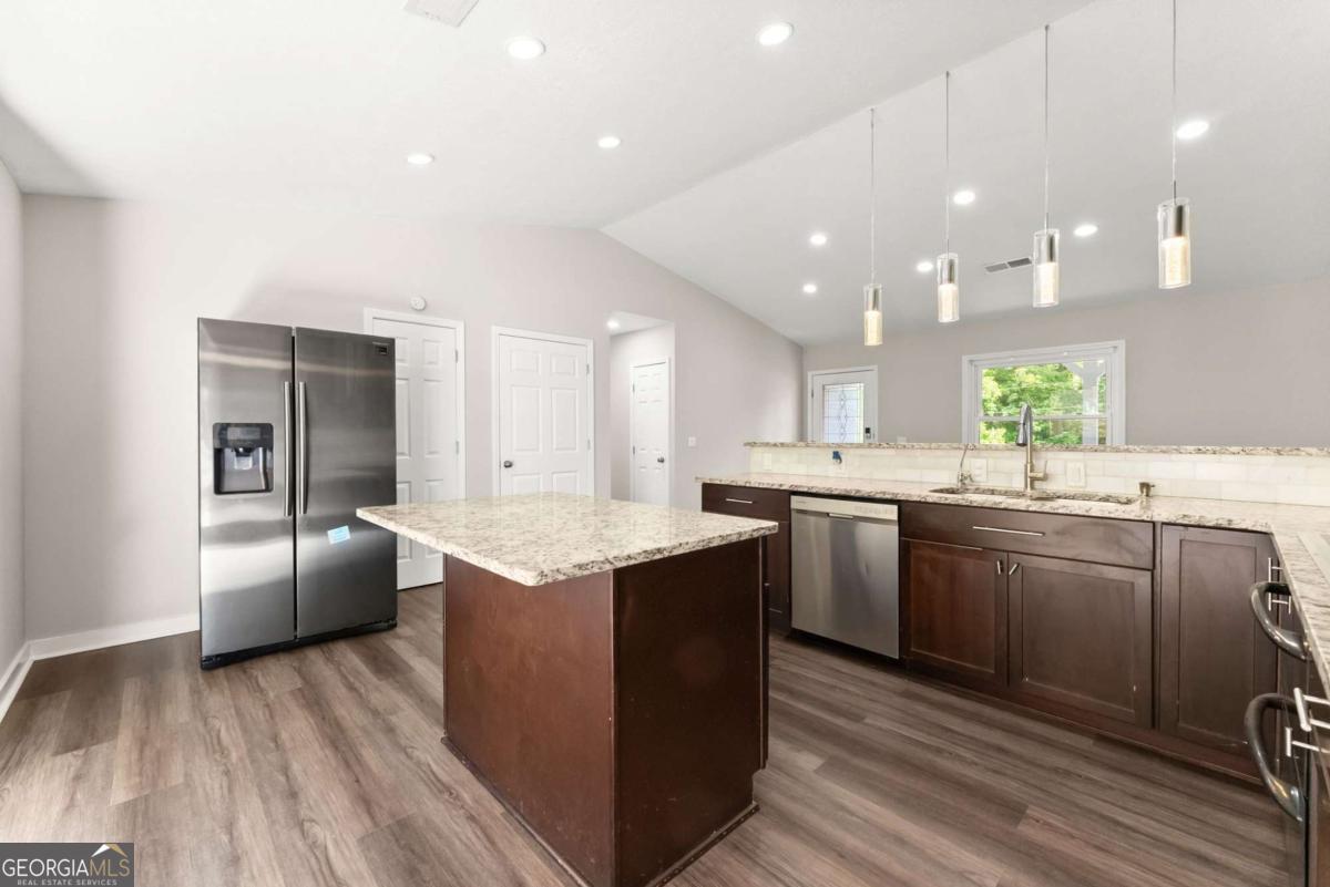 2050 Shaffer Road Property Photo 4