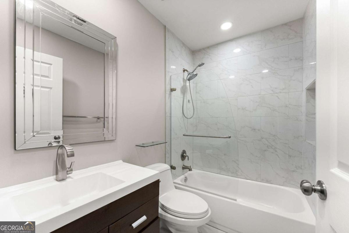 2050 Shaffer Road Property Photo 15