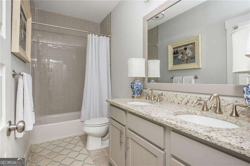 219 Dawson Drive N Property Photo 19