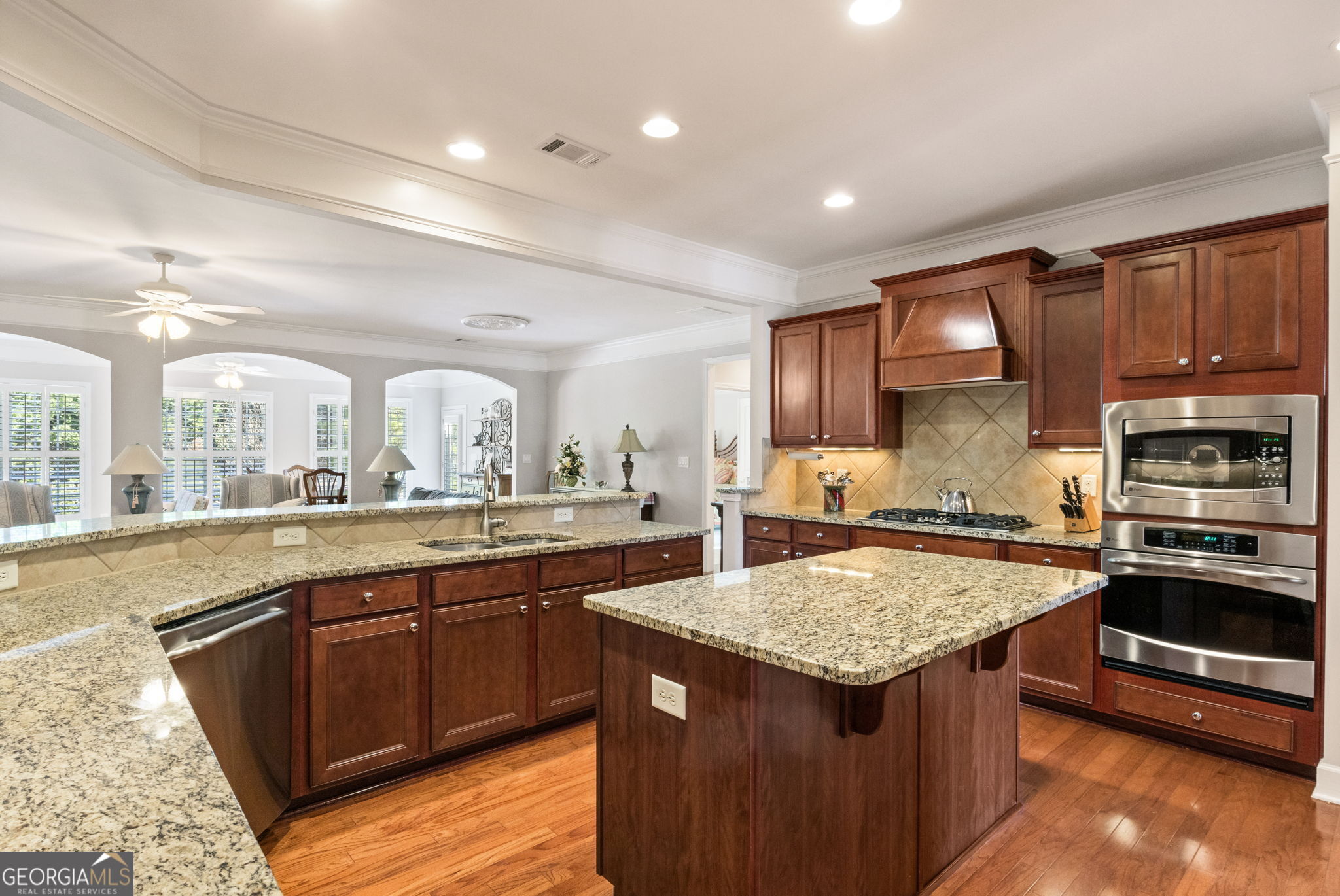 220 Begonia Court Property Photo 17