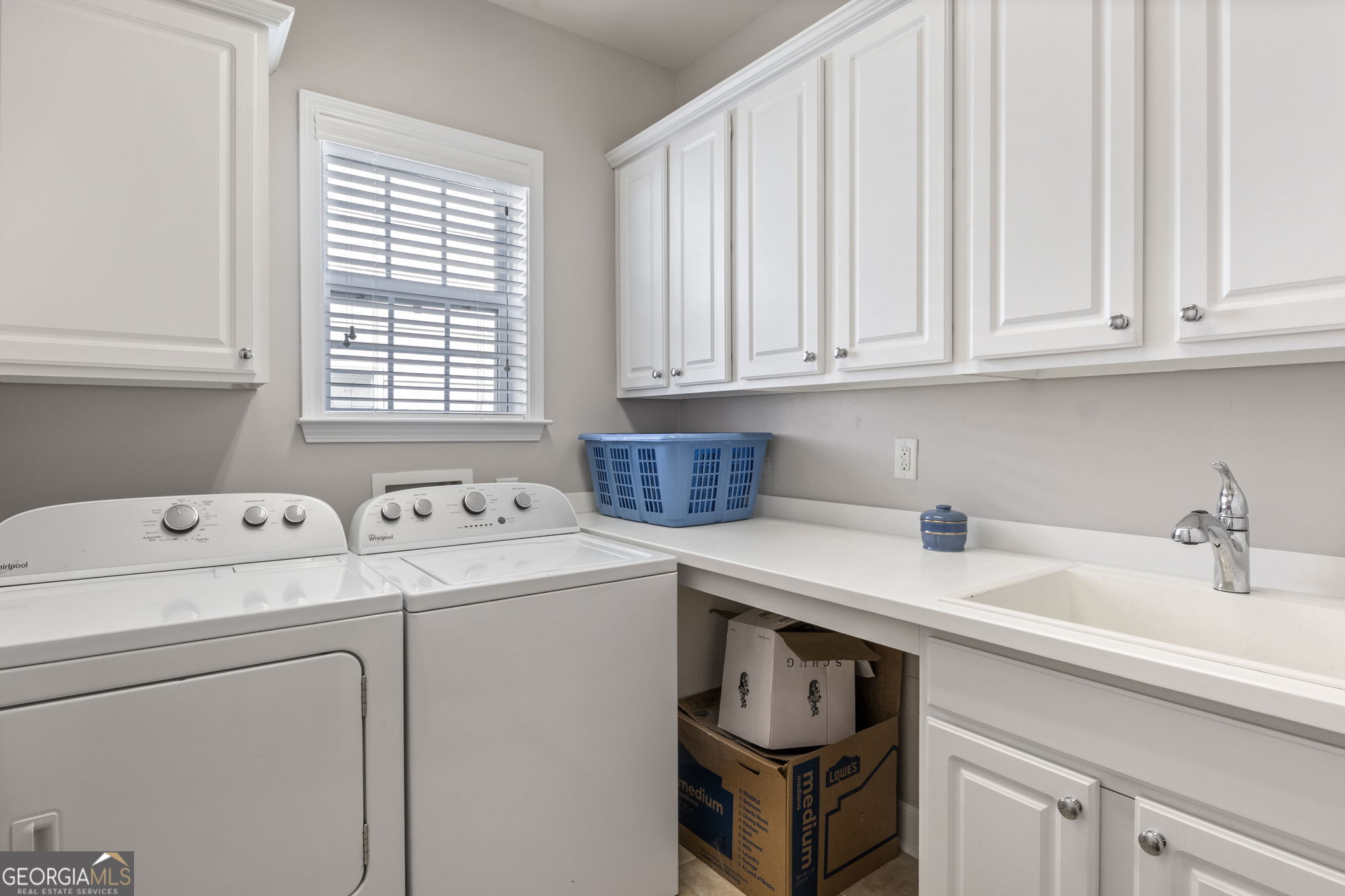 220 Begonia Court Property Photo 28