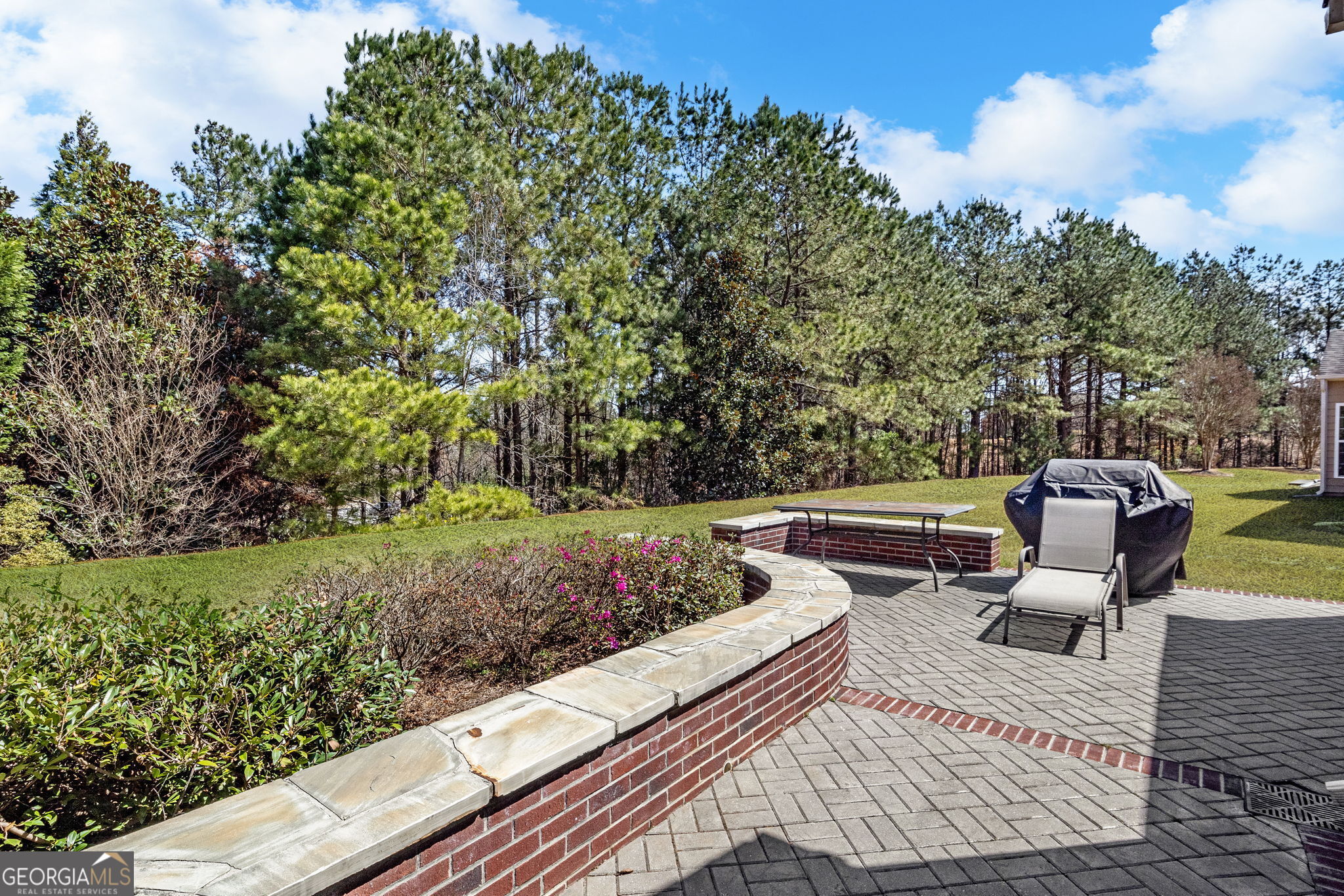 220 Begonia Court Property Photo 38