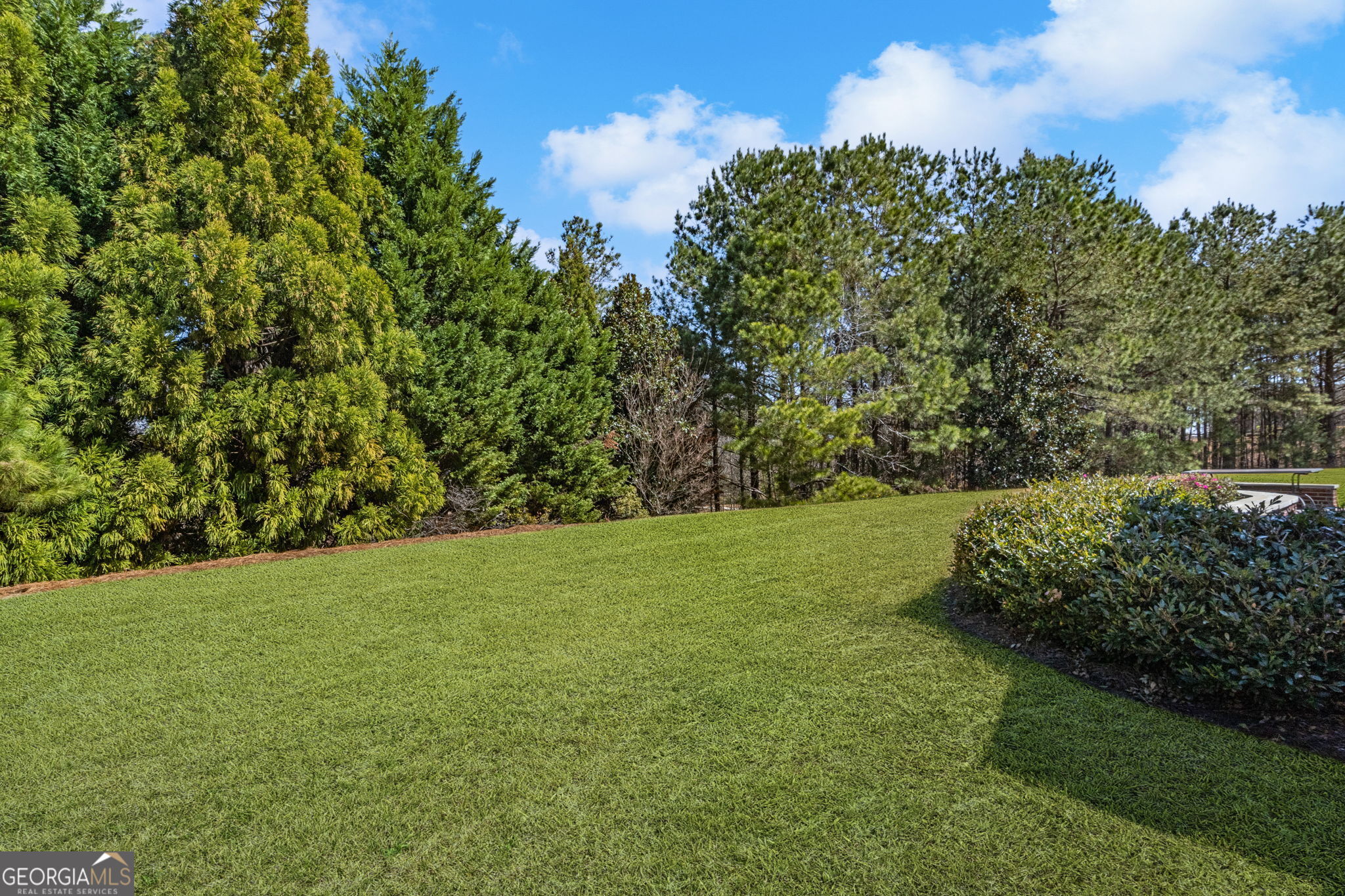 220 Begonia Court Property Photo 39