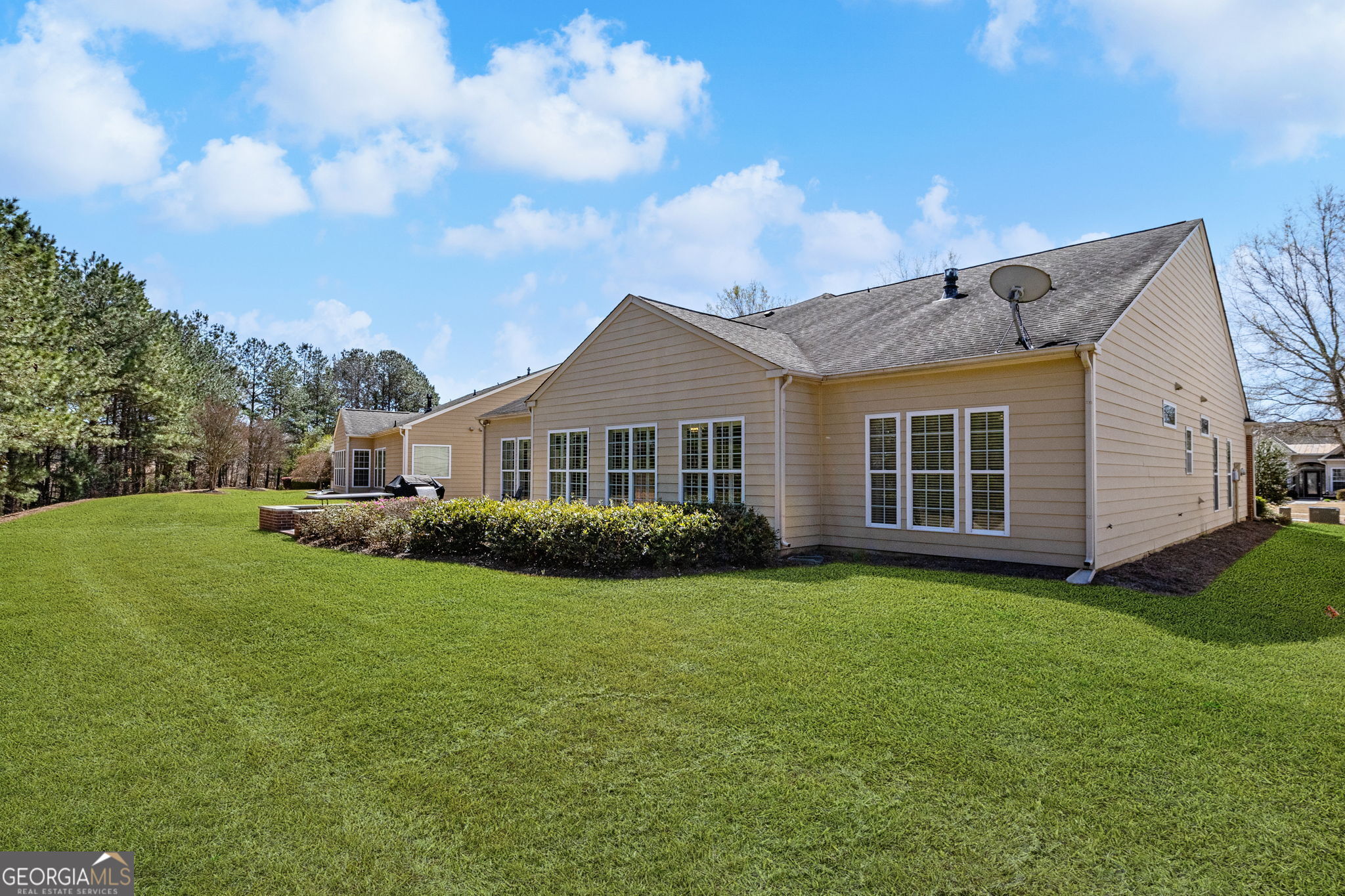 220 Begonia Court Property Photo 41