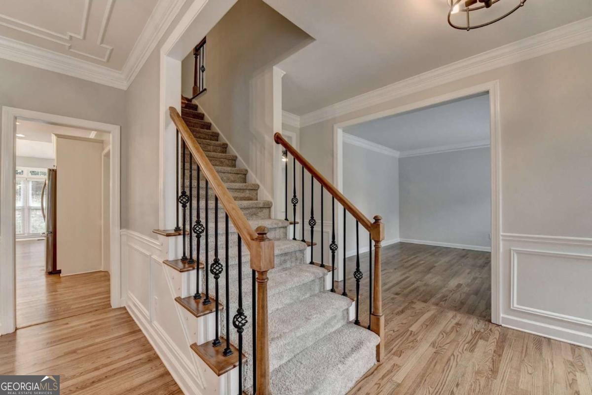 10665 Wren Ridge Road Property Photo 4