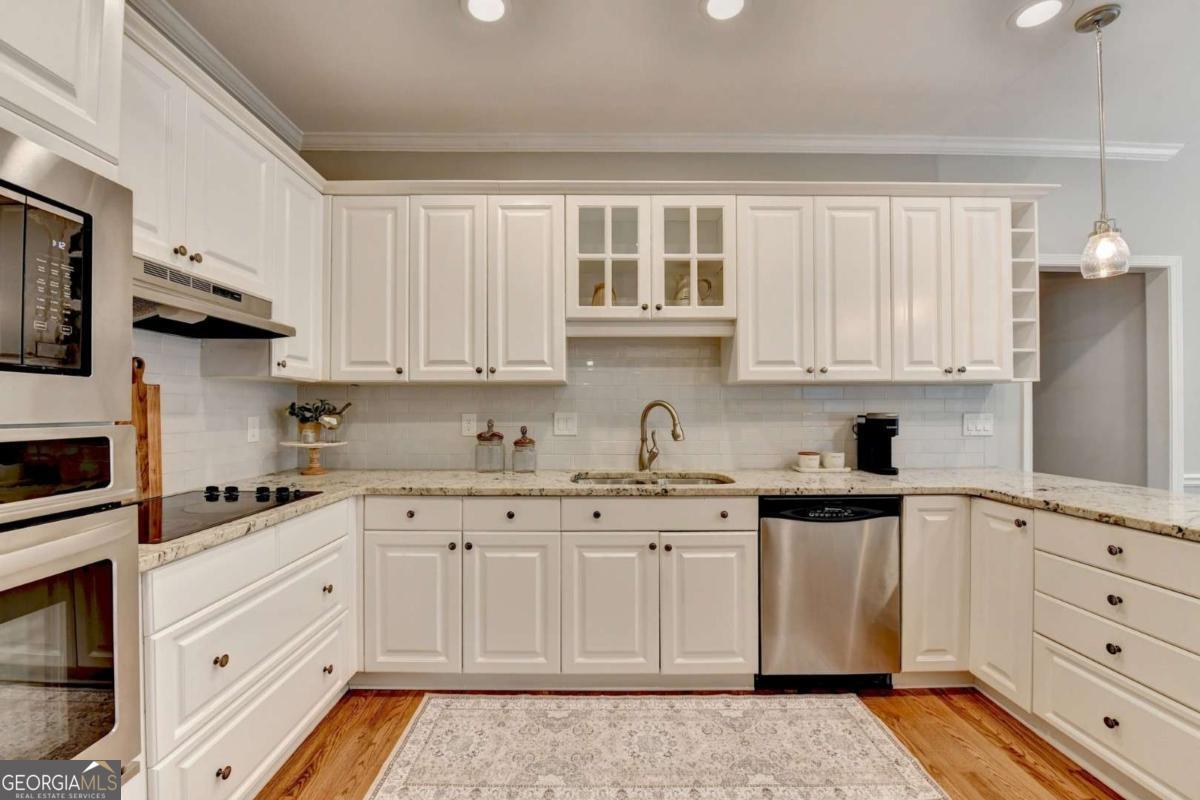 10665 Wren Ridge Road Property Photo 12