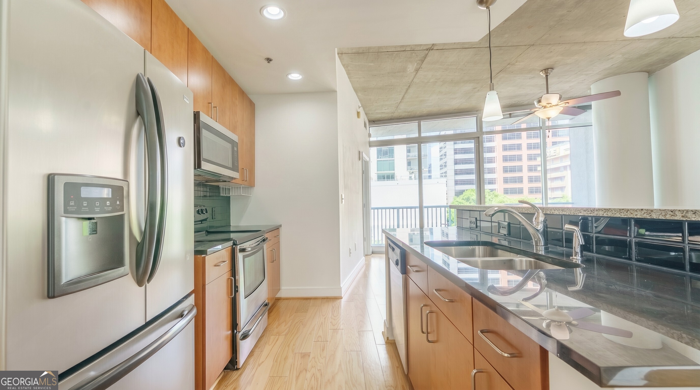 44 Peachtree Place Nw # 730 Property Photo 3