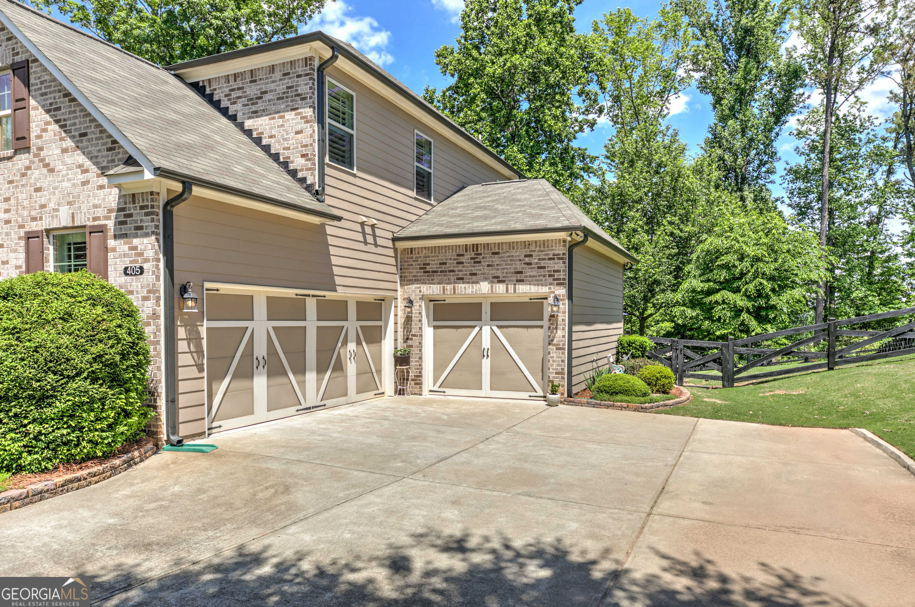 405 Acorn Run Property Photo 8