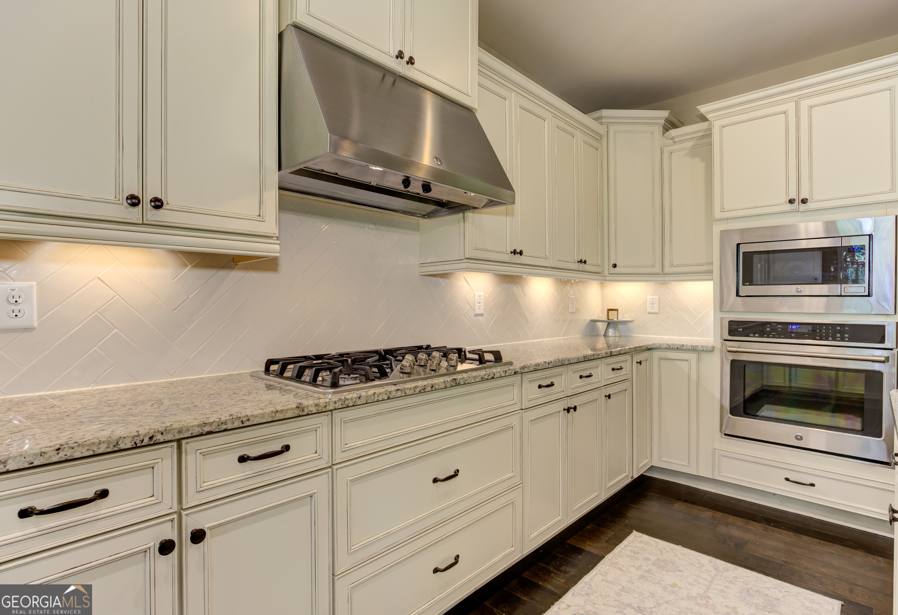 405 Acorn Run Property Photo 33