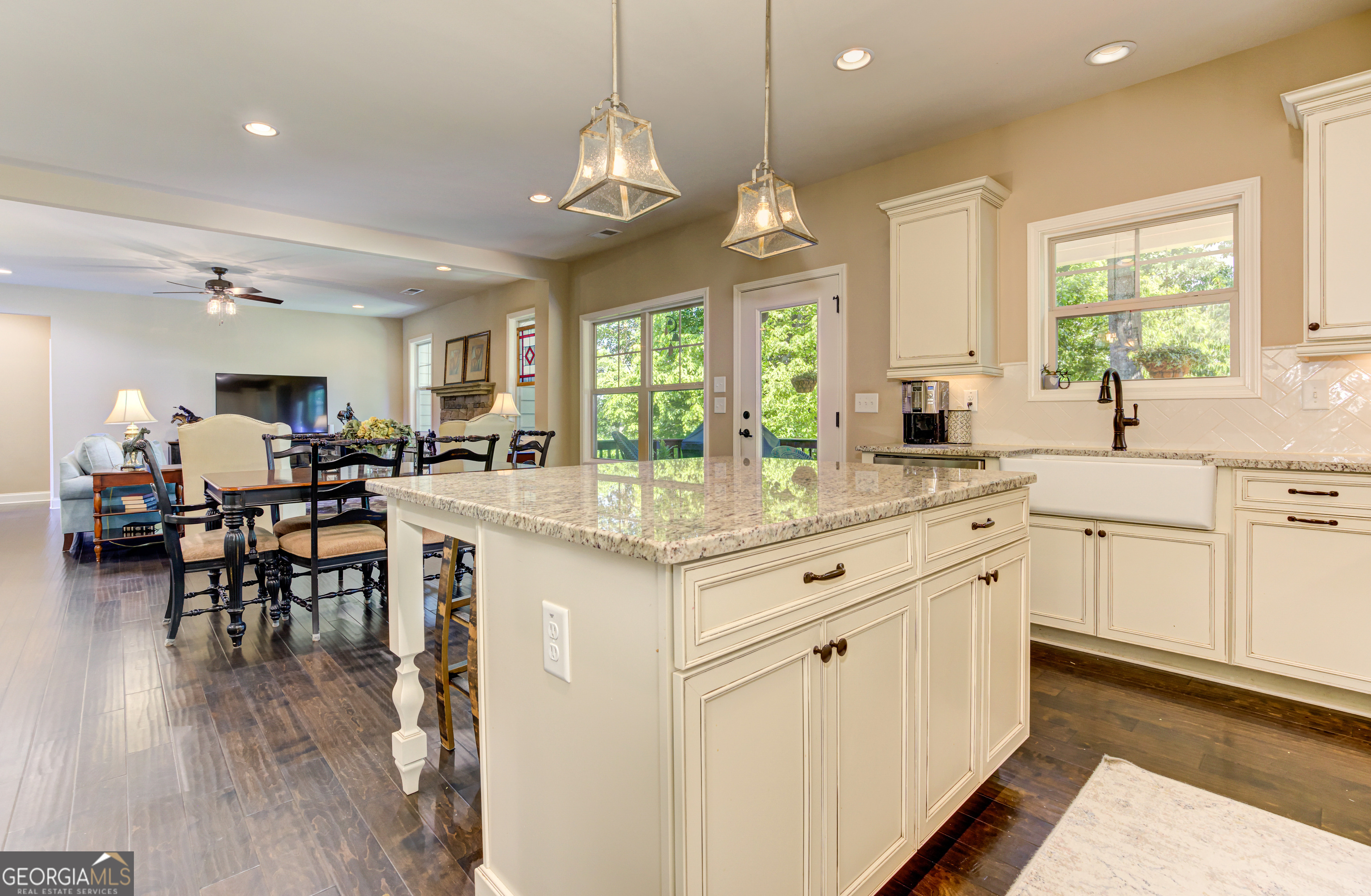 405 Acorn Run Property Photo 36