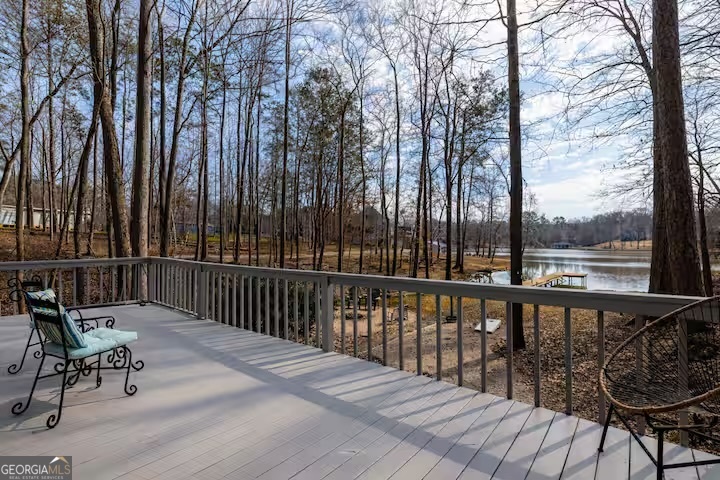 68 Franklin Road Property Photo 4
