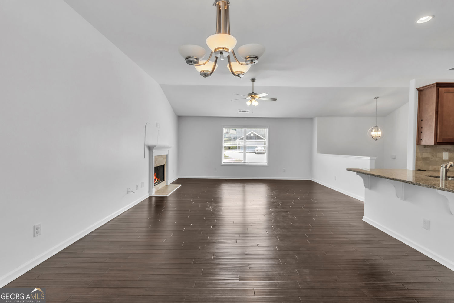 2126 Crown Park Drive Property Photo 2