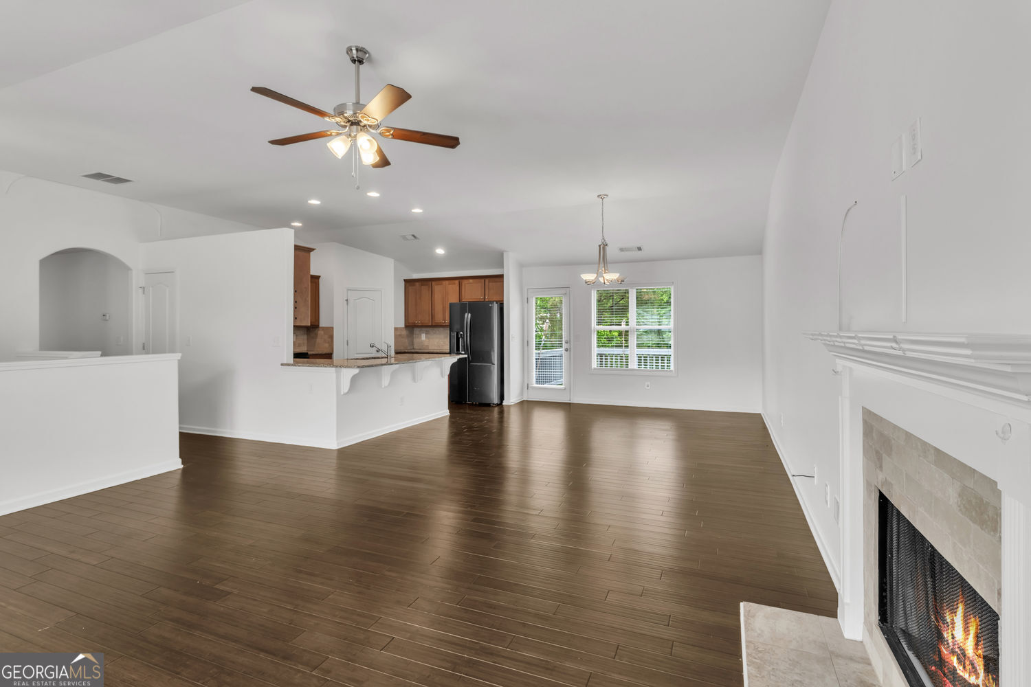 2126 Crown Park Drive Property Photo 4