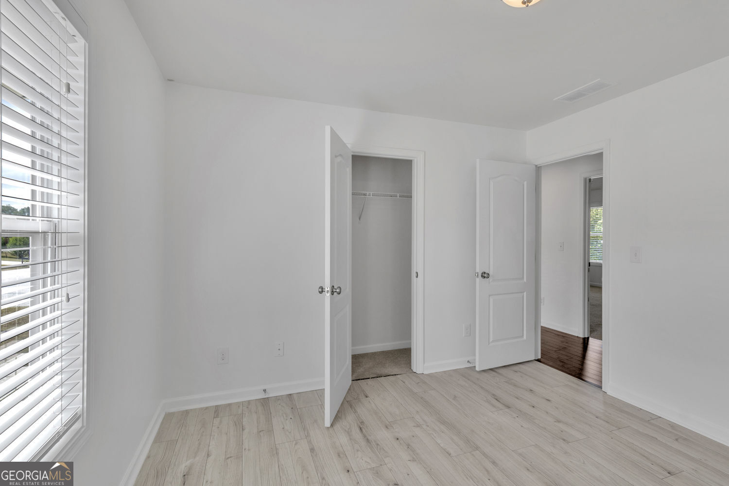 2126 Crown Park Drive Property Photo 19