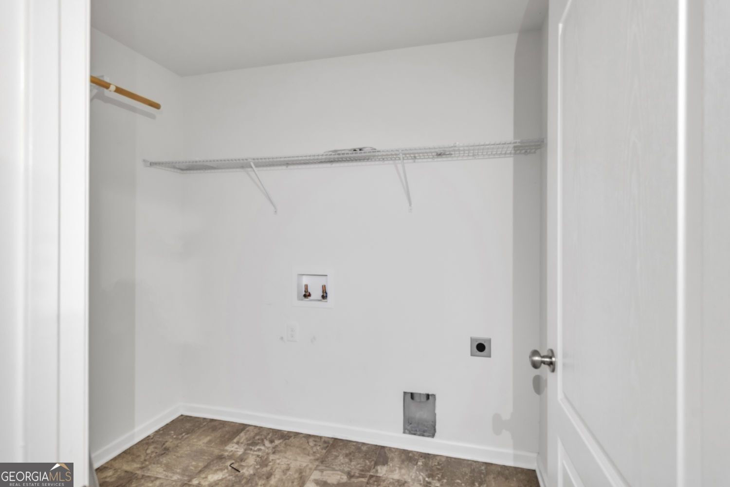 2126 Crown Park Drive Property Photo 22