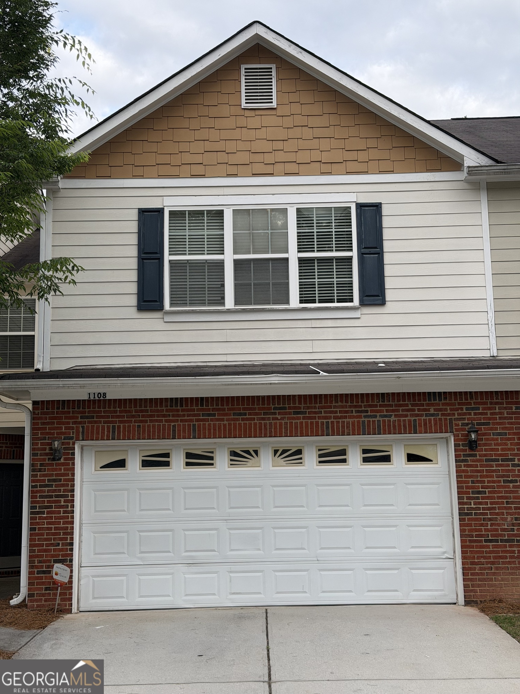 1108 Treymont Lane Property Photo 1