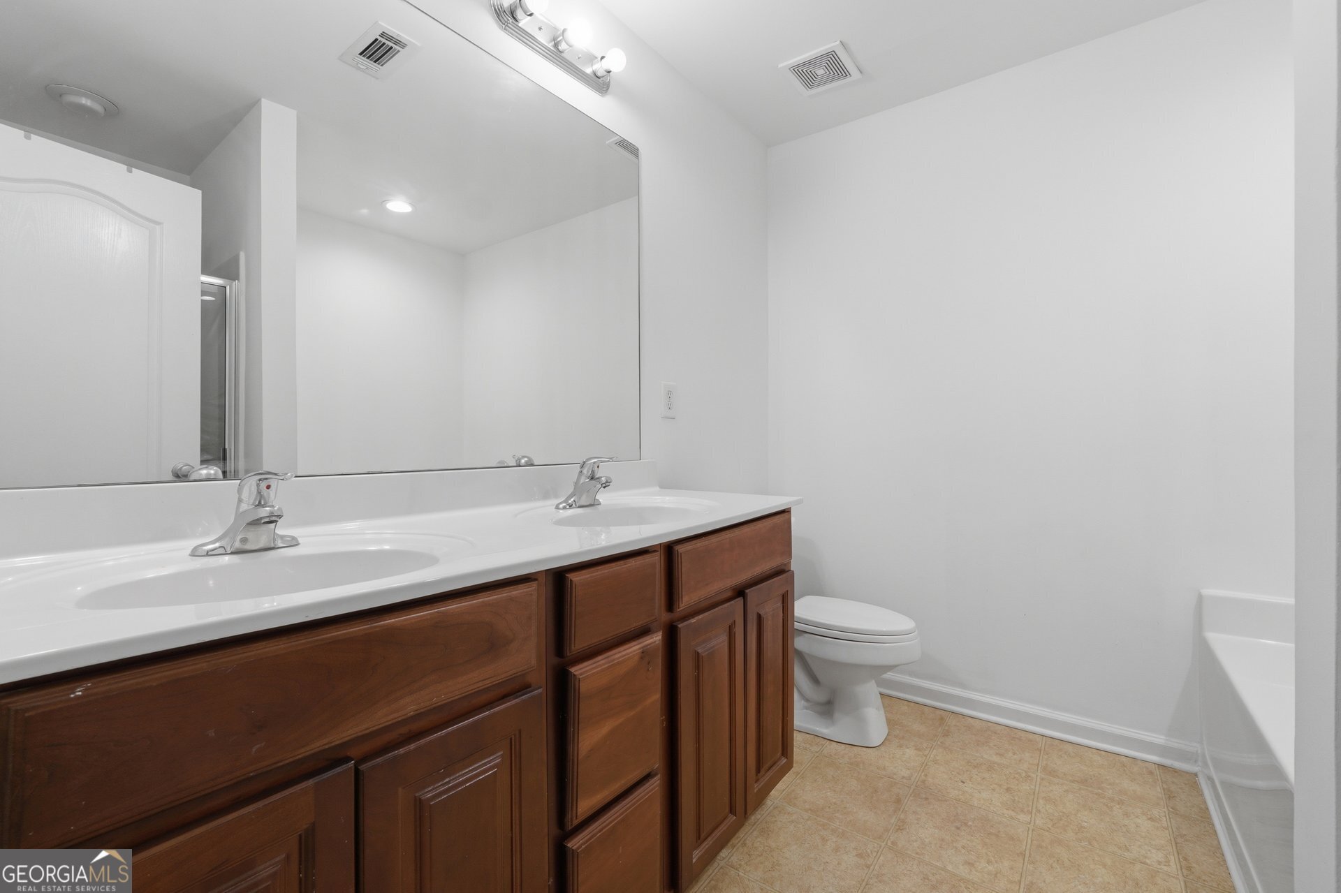 1108 Treymont Lane Property Photo 19
