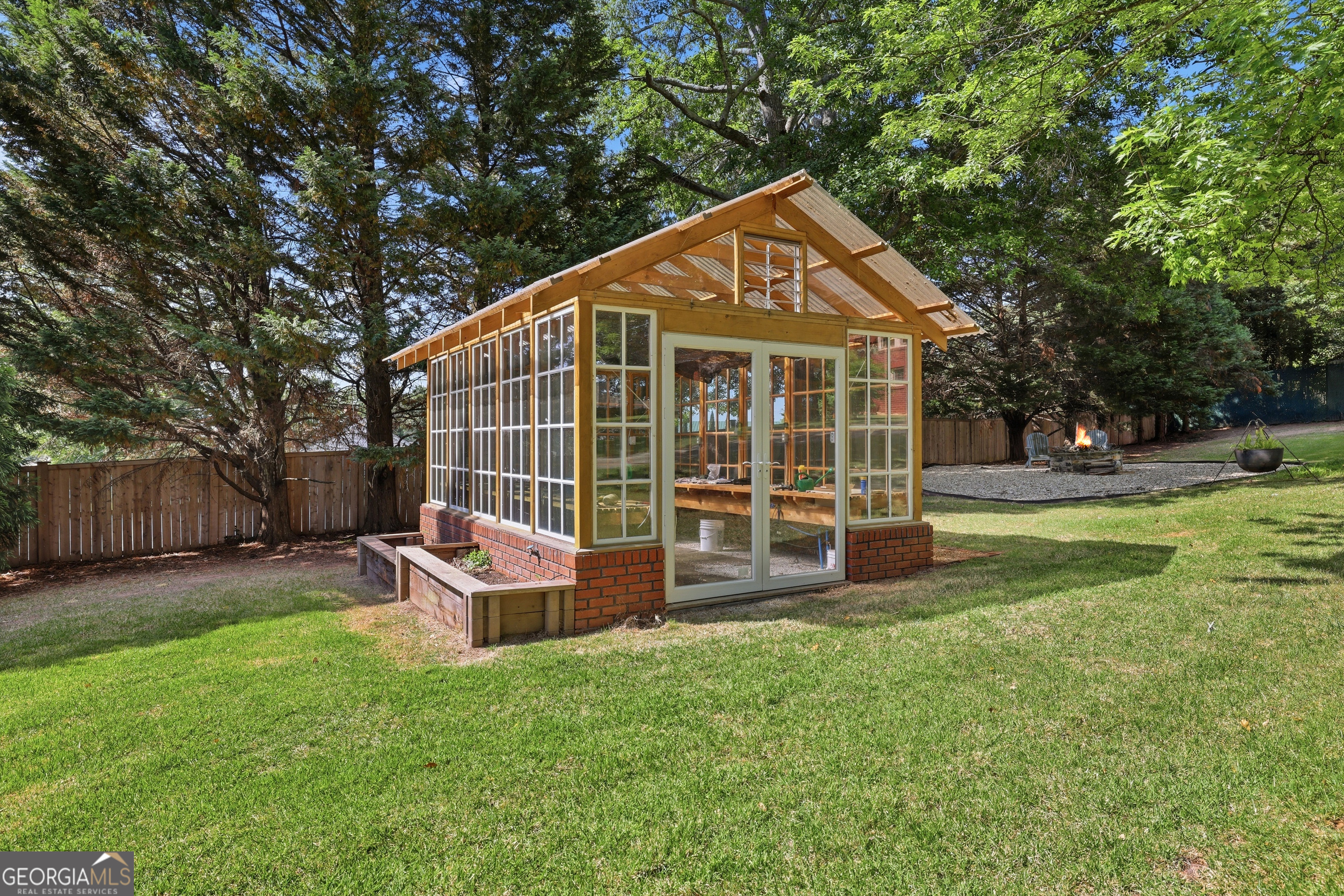 760 E Tugalo Street Property Photo 36