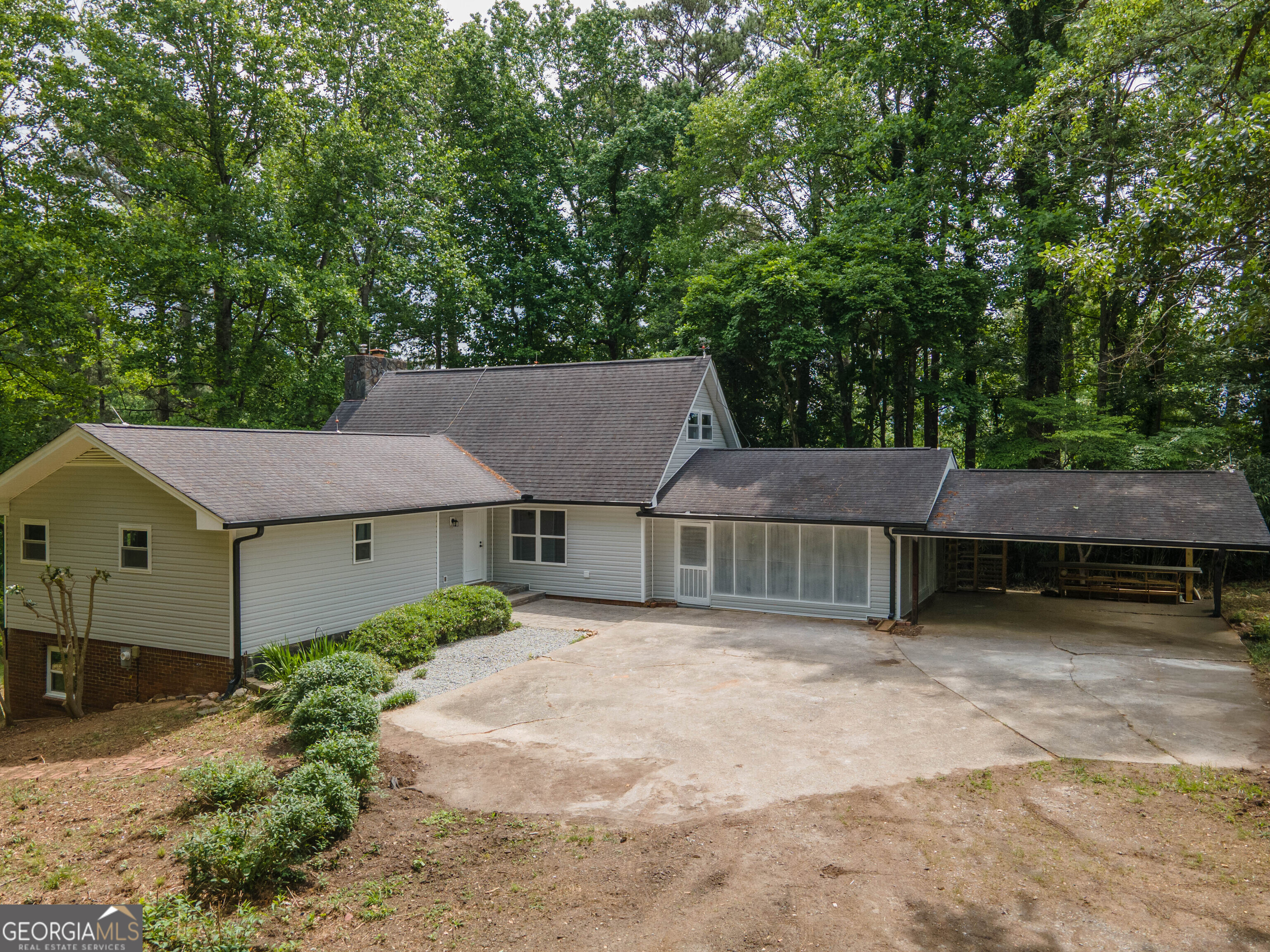 370 Mcdonough Road Property Photo 1