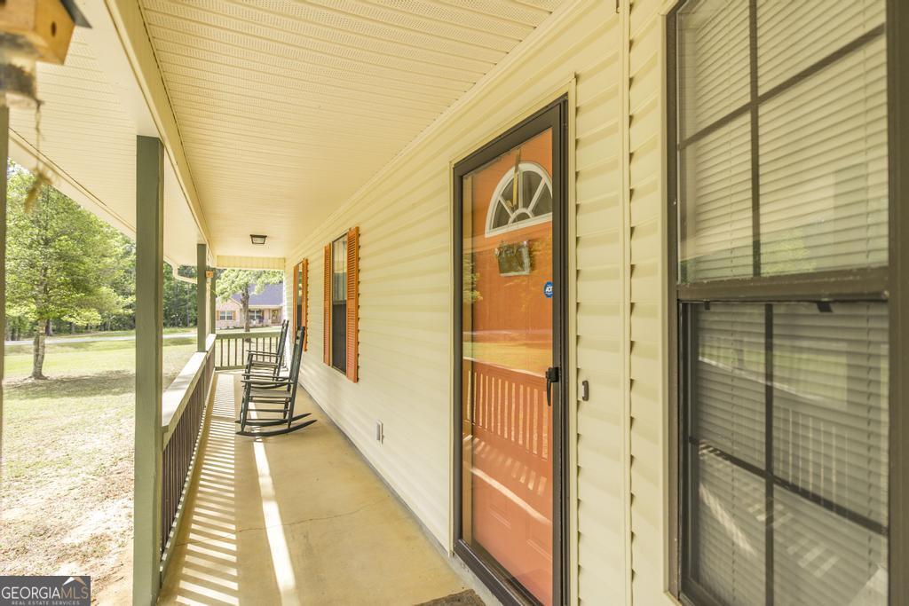 904 Robinhood Road Property Photo 7