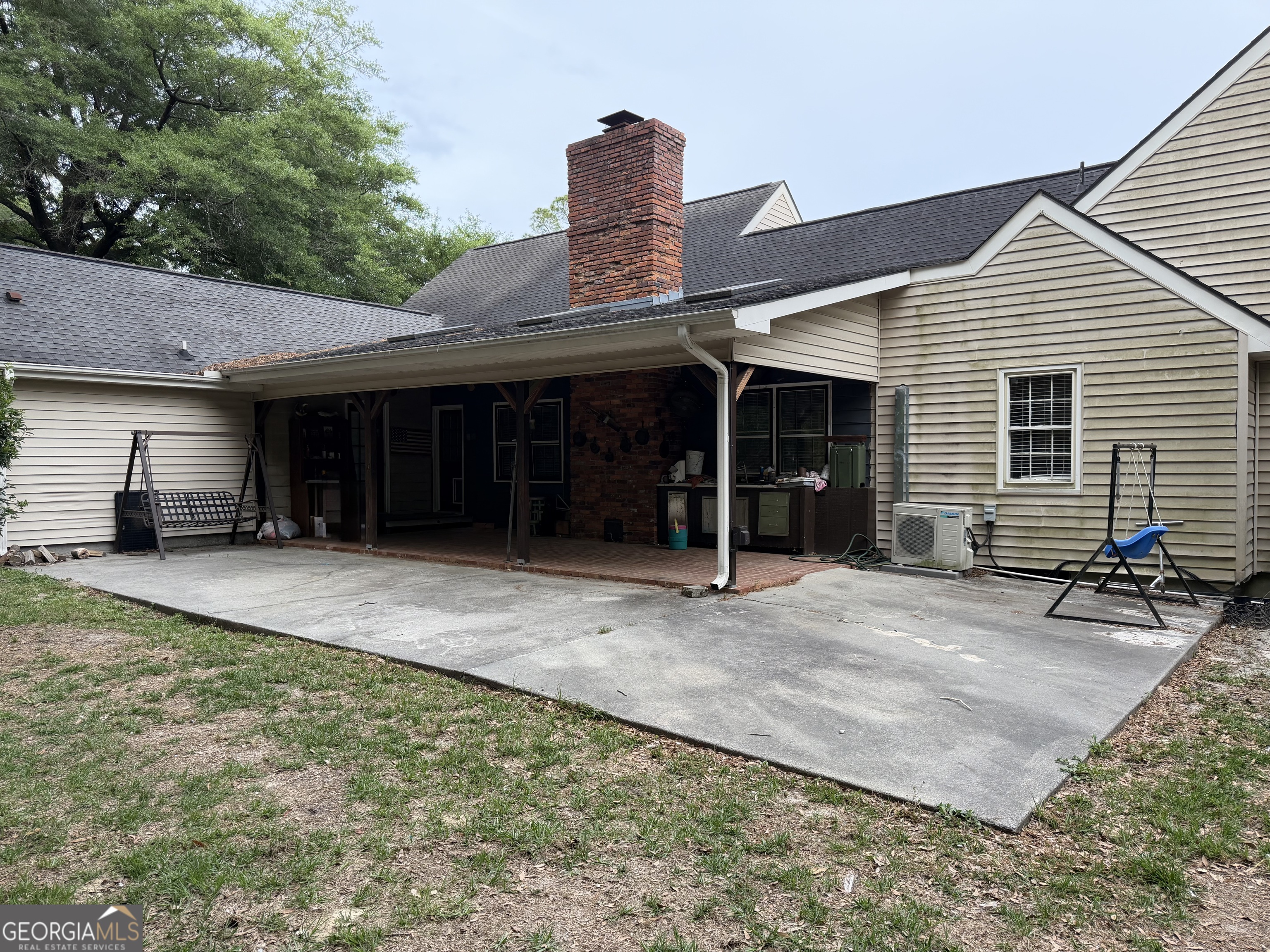 1207 Chennault Drive Property Photo 3