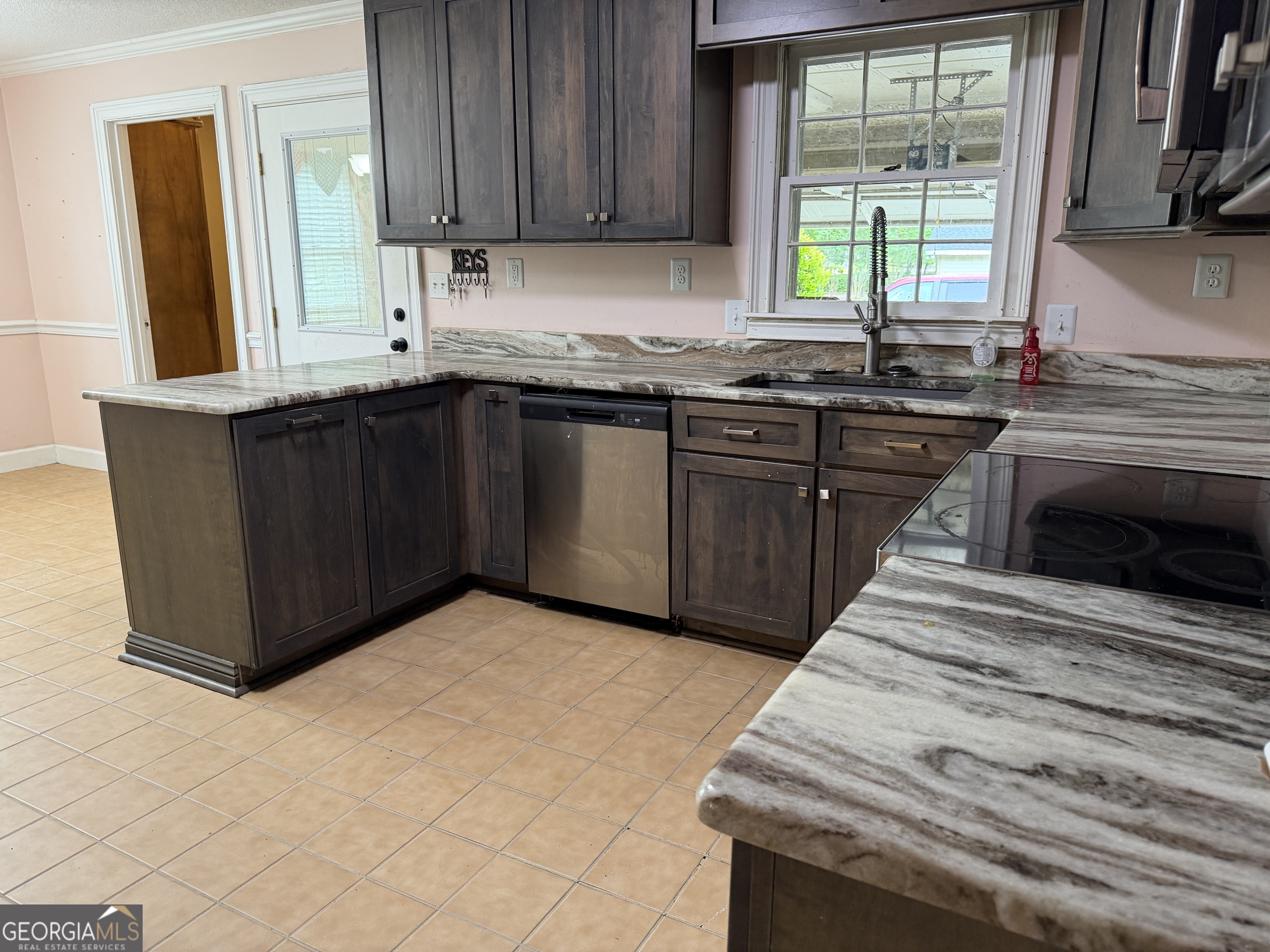 1207 Chennault Drive Property Photo 12