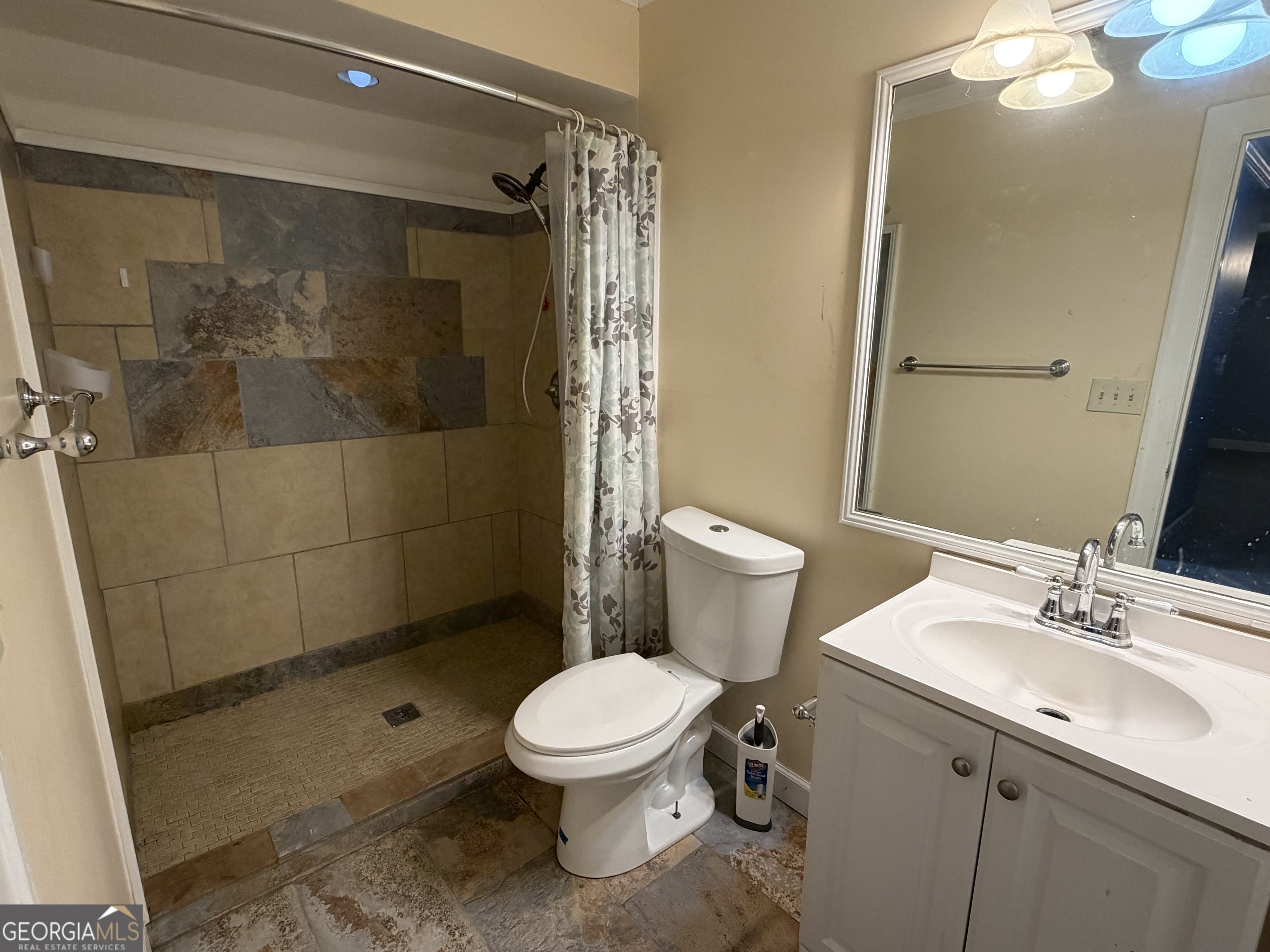 1207 Chennault Drive Property Photo 32