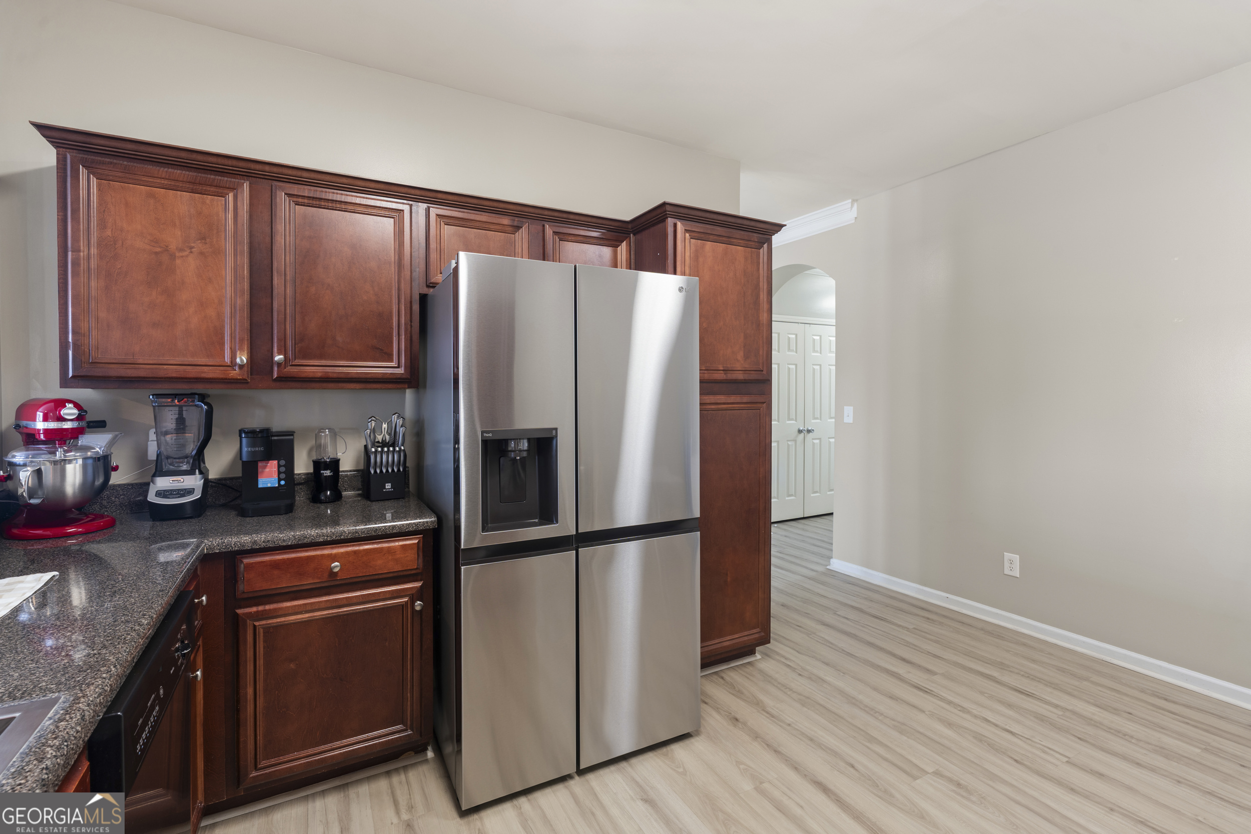 2113 Hasel Street Property Photo 5