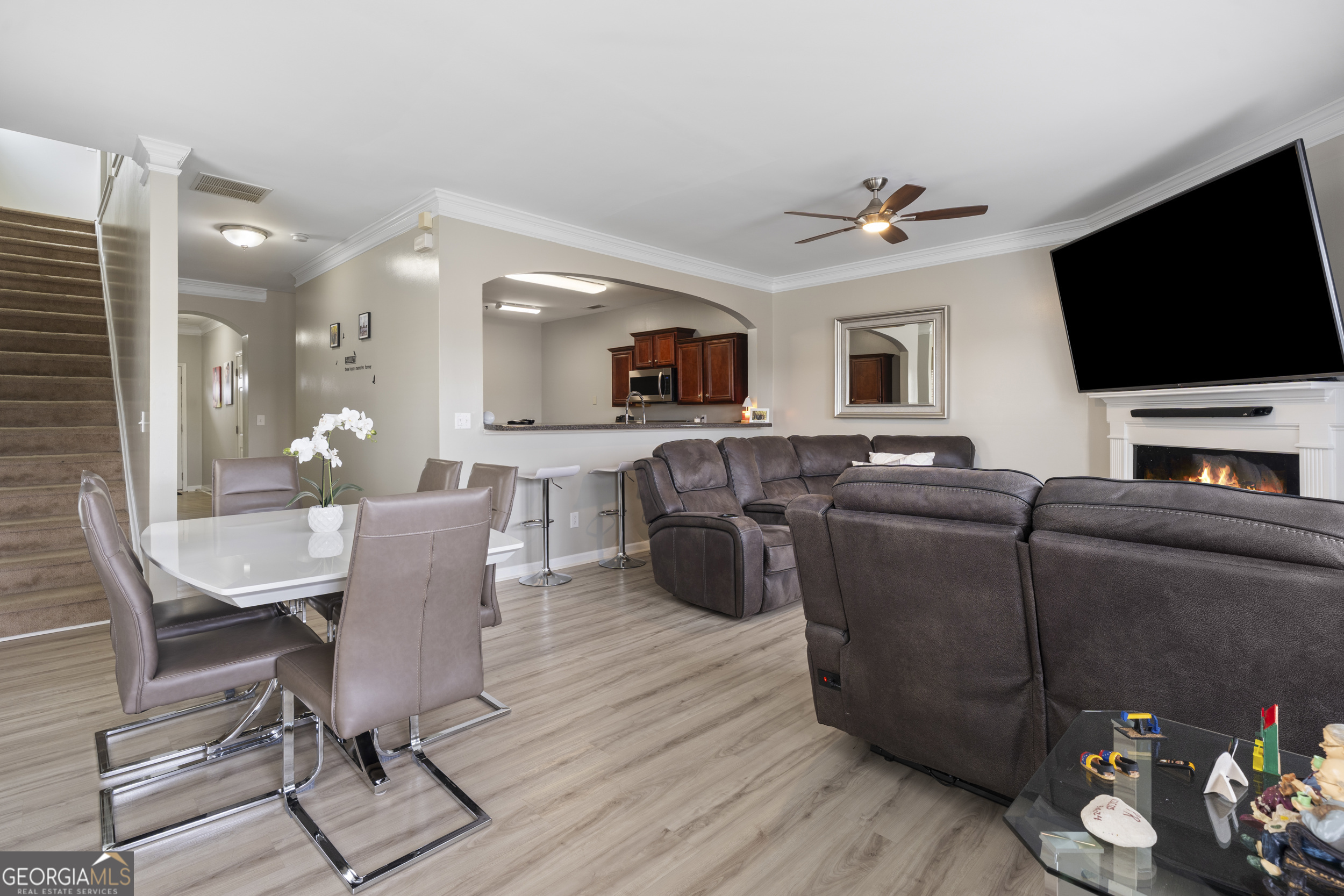 2113 Hasel Street Property Photo 11
