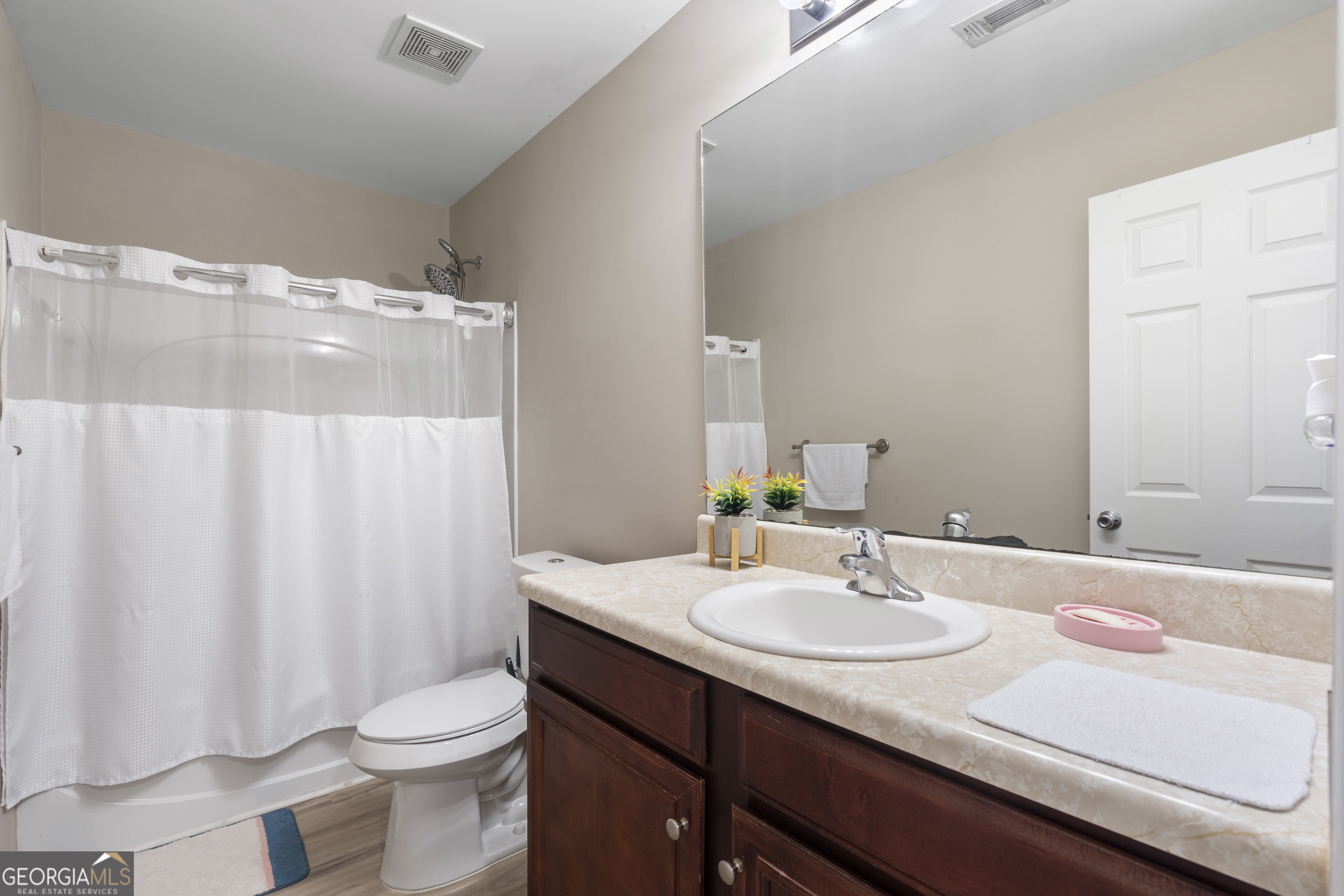 2113 Hasel Street Property Photo 26