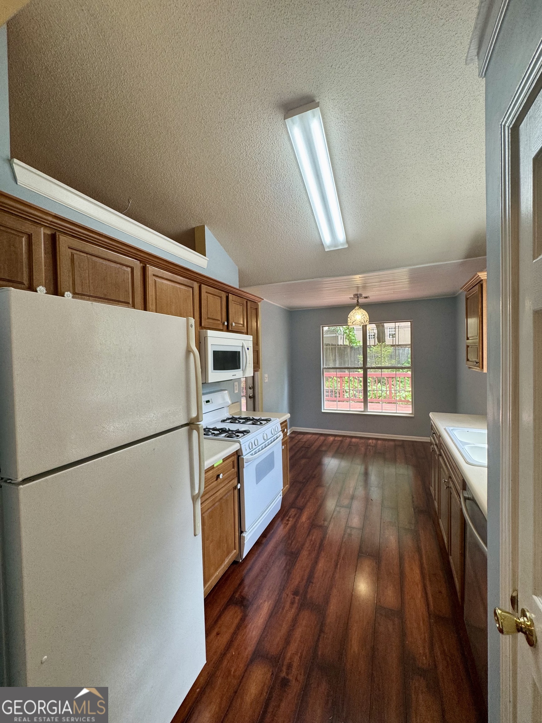 1840 Arborwood Drive Property Photo 3