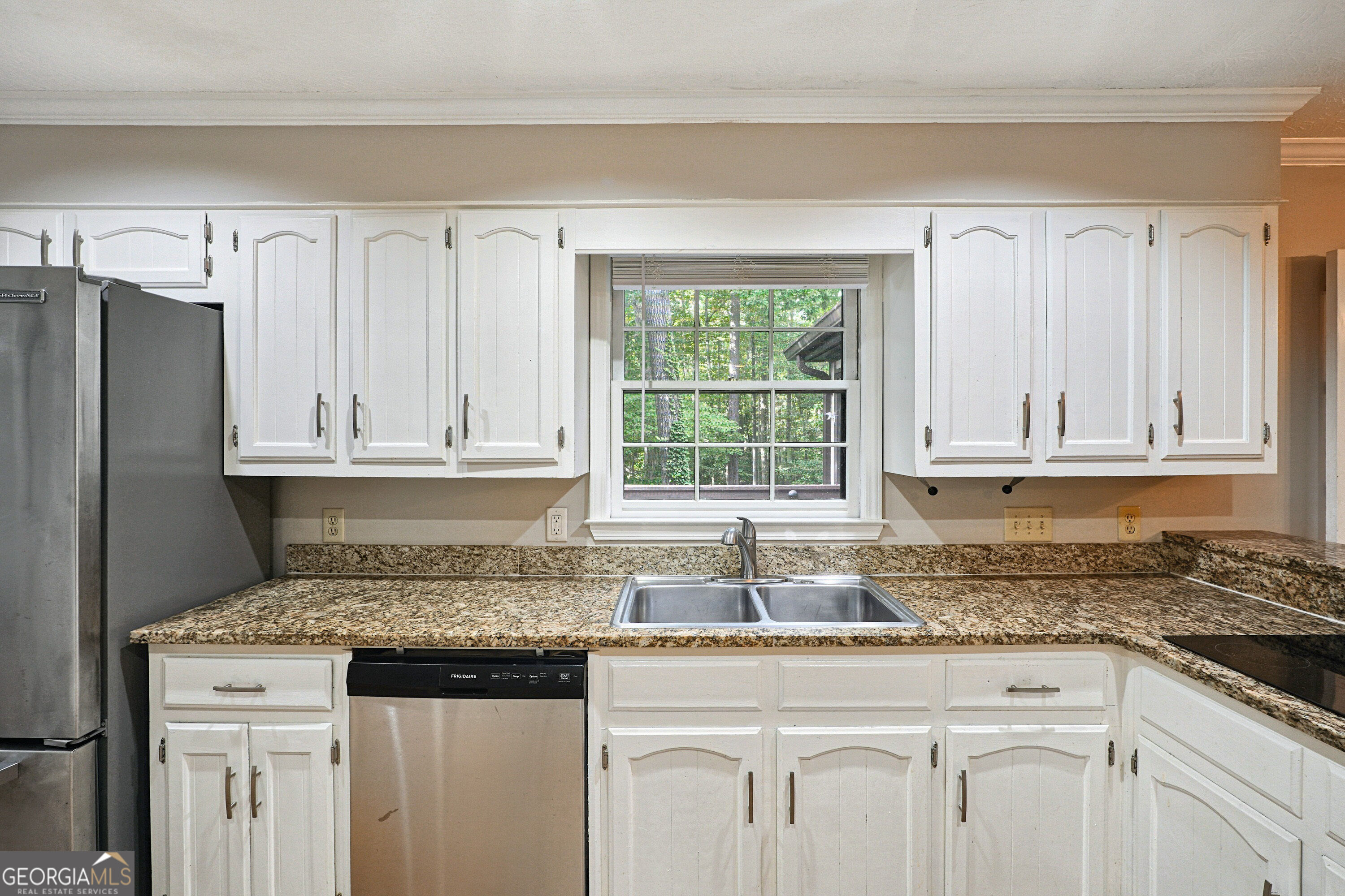 2360 Kimbrough Court Property Photo 2