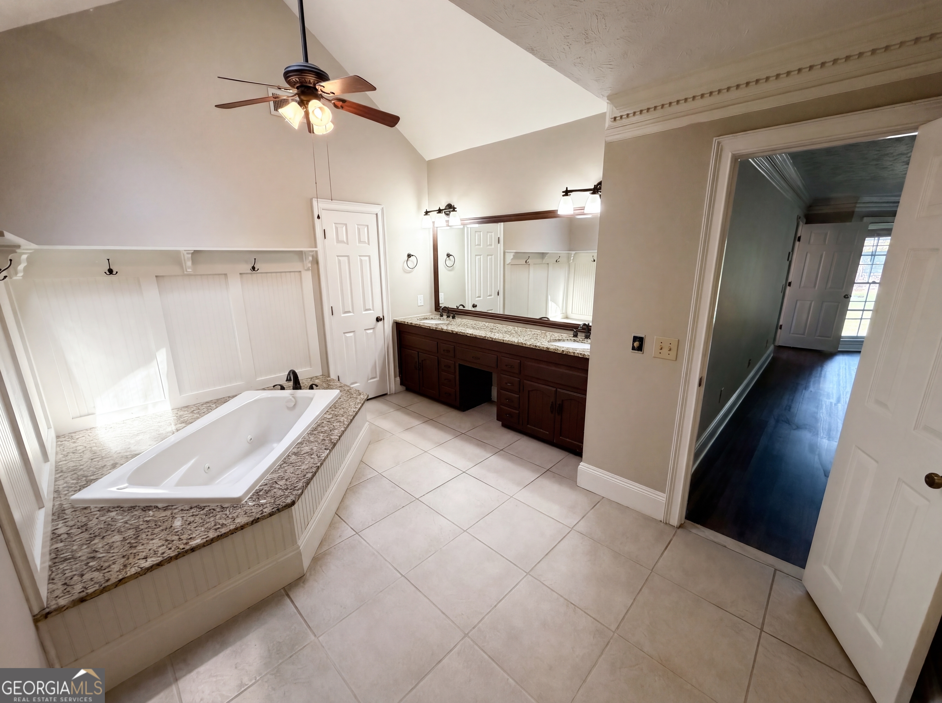 2360 Kimbrough Court Property Photo 6