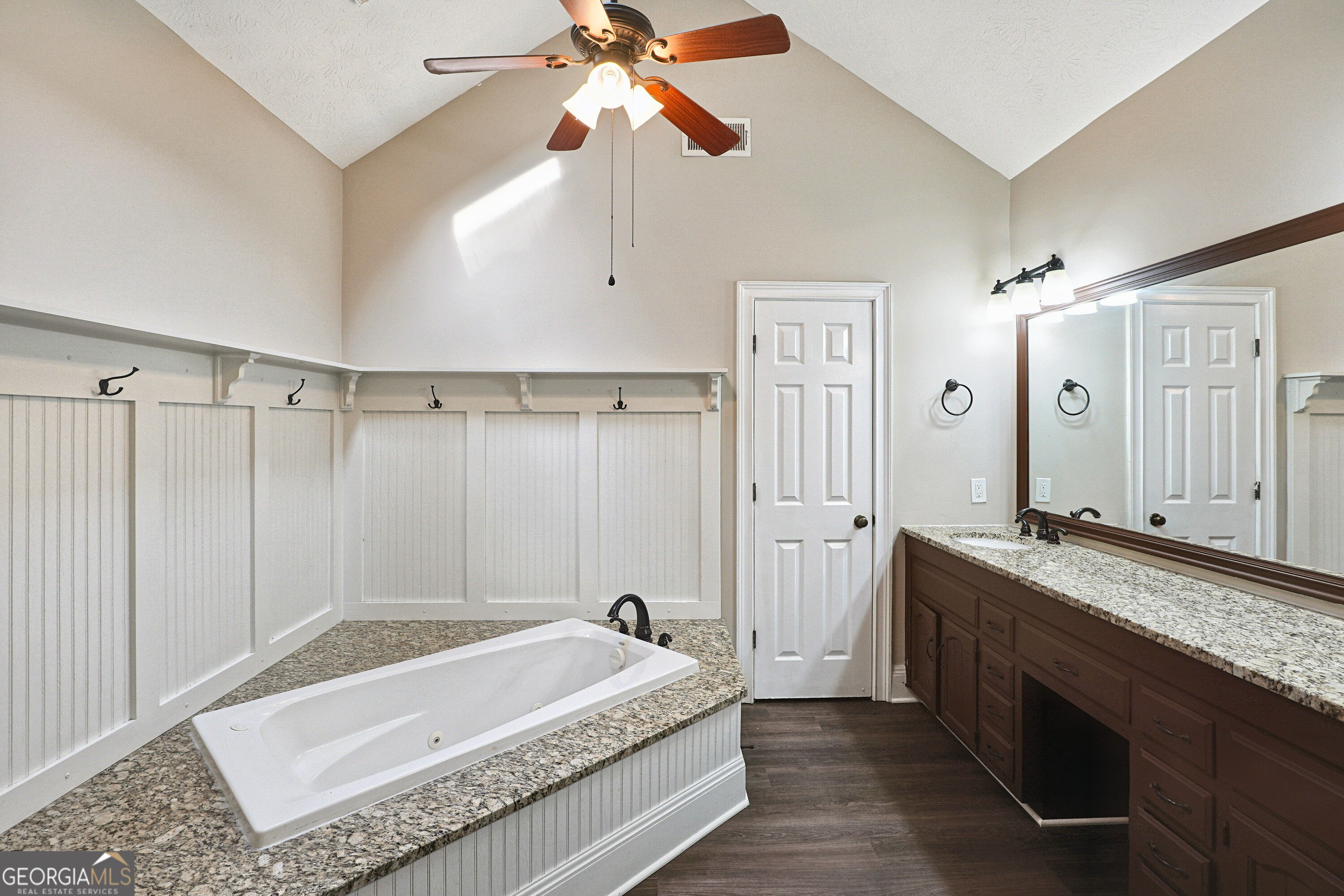 2360 Kimbrough Court Property Photo 40