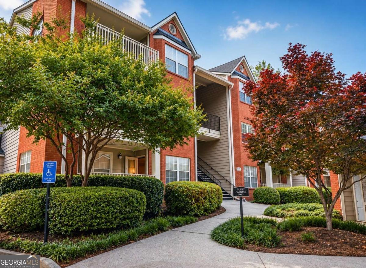 2043 Chastain Park Court Ne Property Photo 1