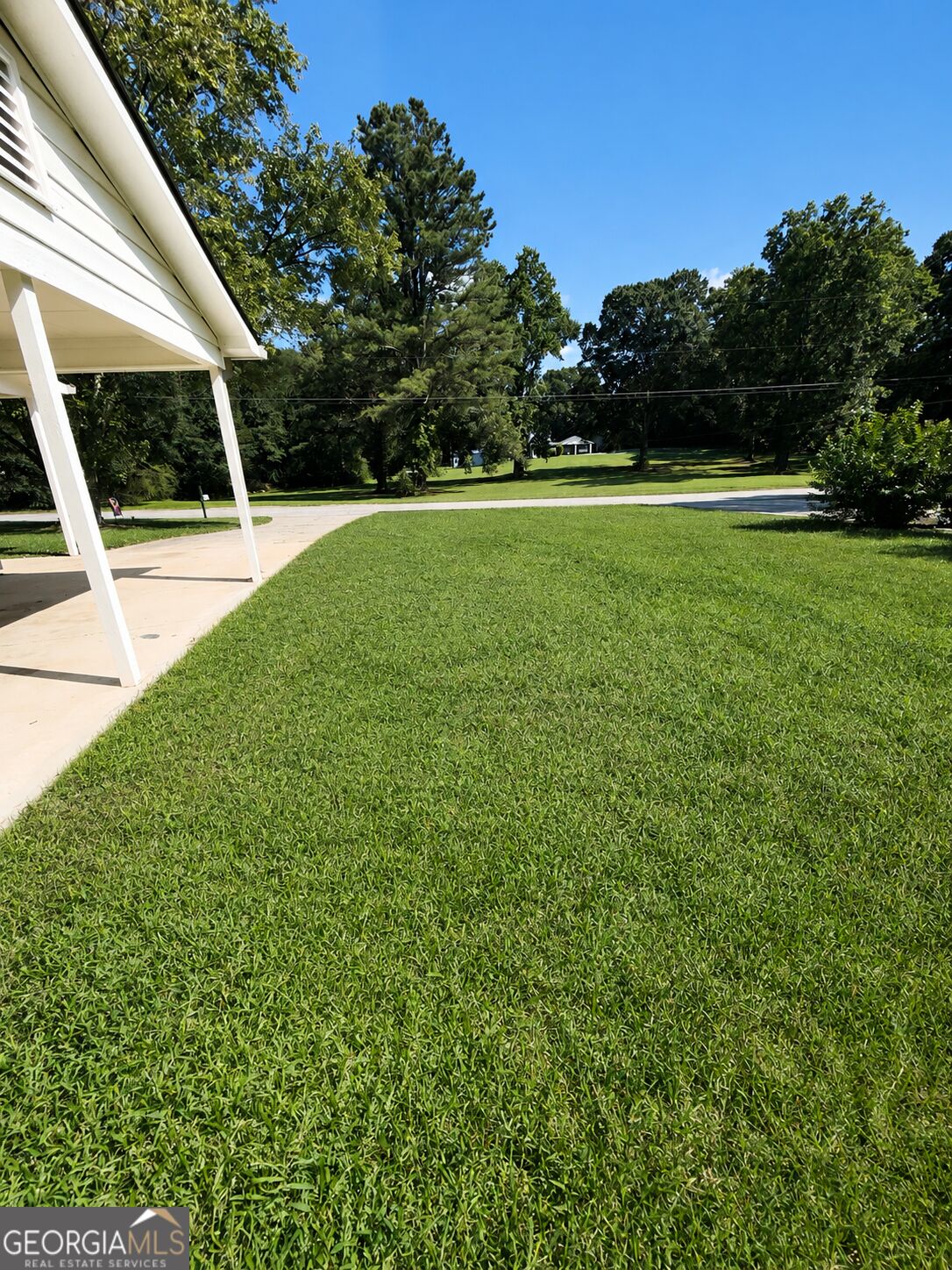 210 Pine Valley Drive Property Photo 3