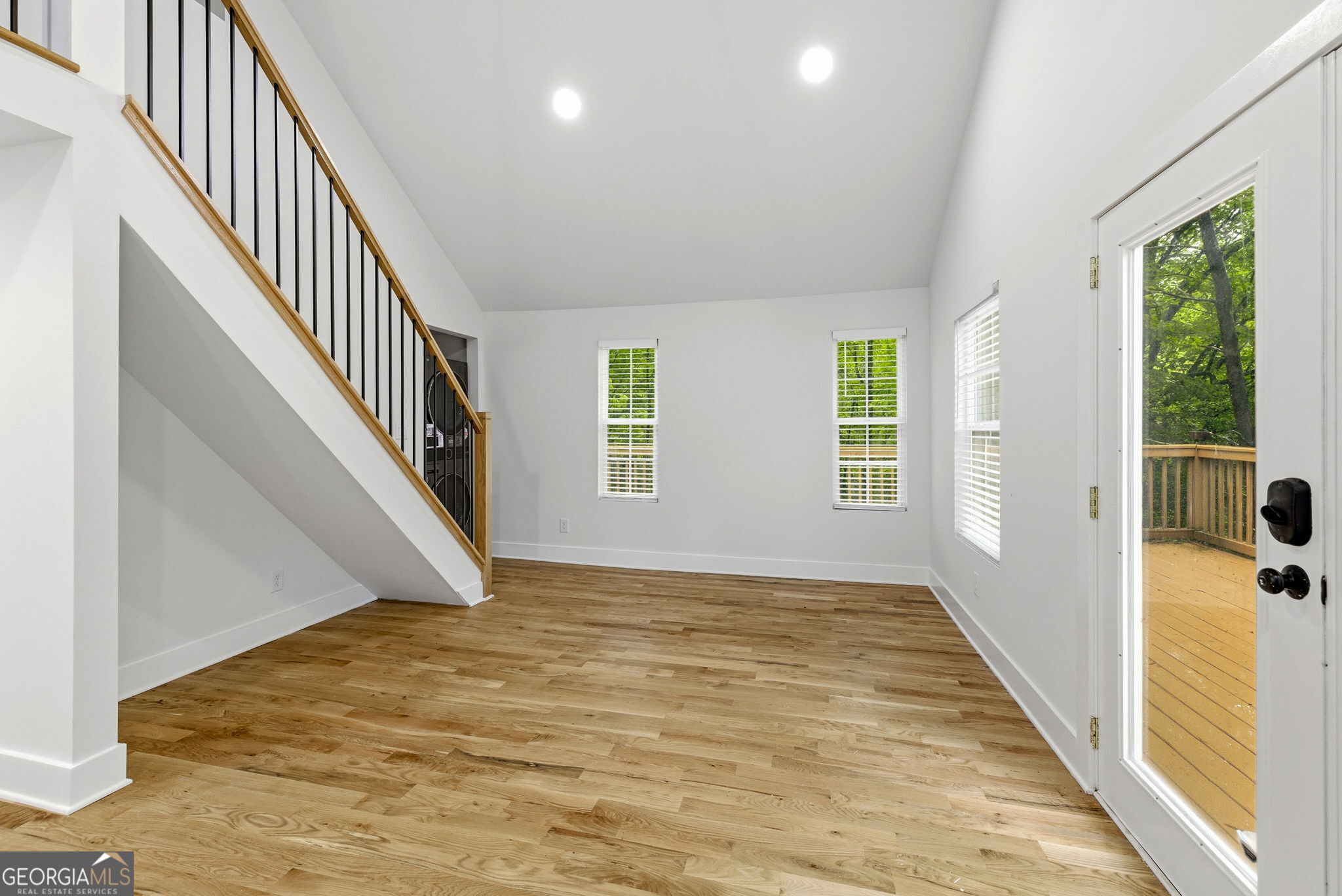458 Almond Circle Property Photo 3