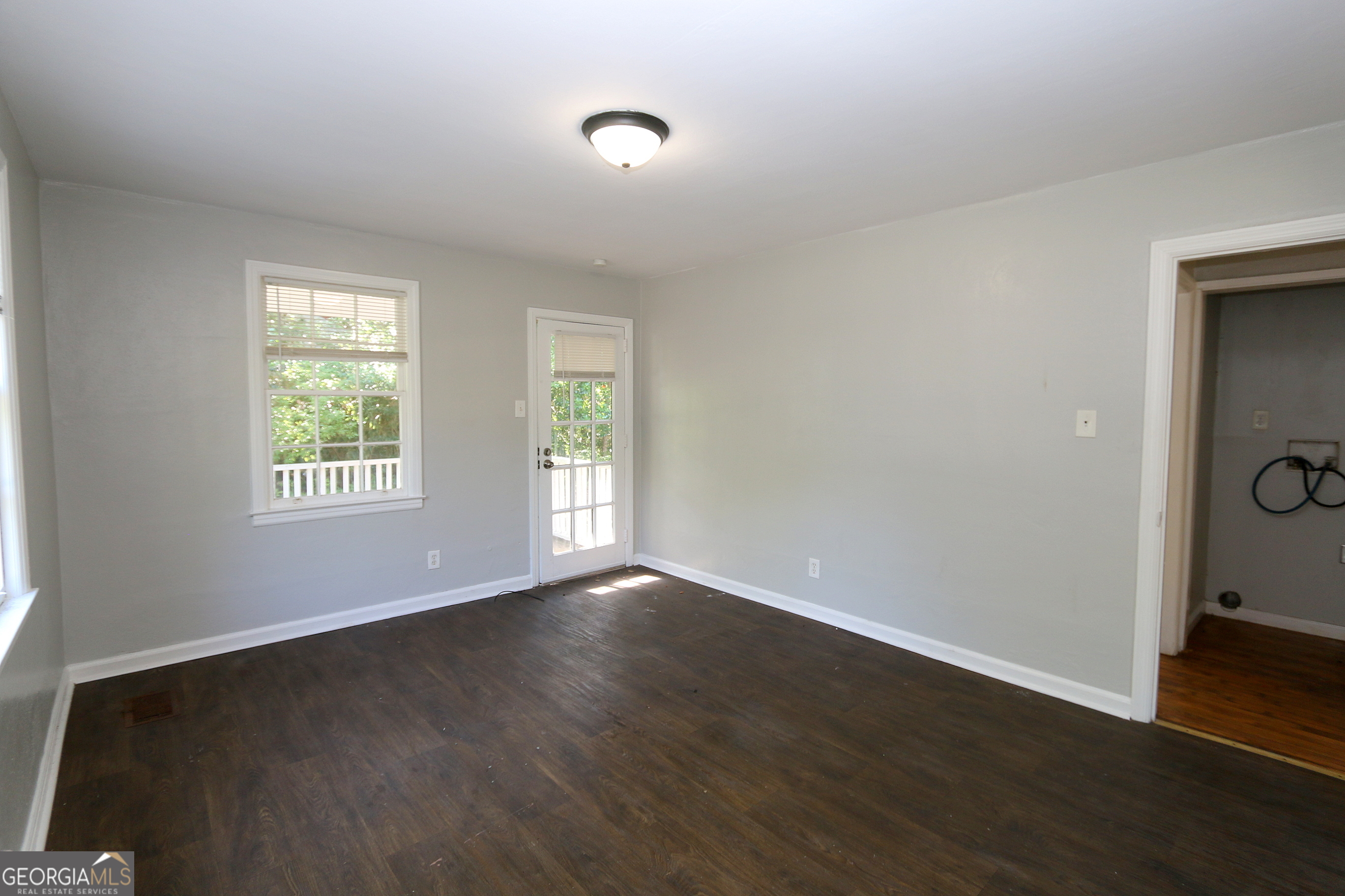 2309 Lorraine Drive Property Photo 7