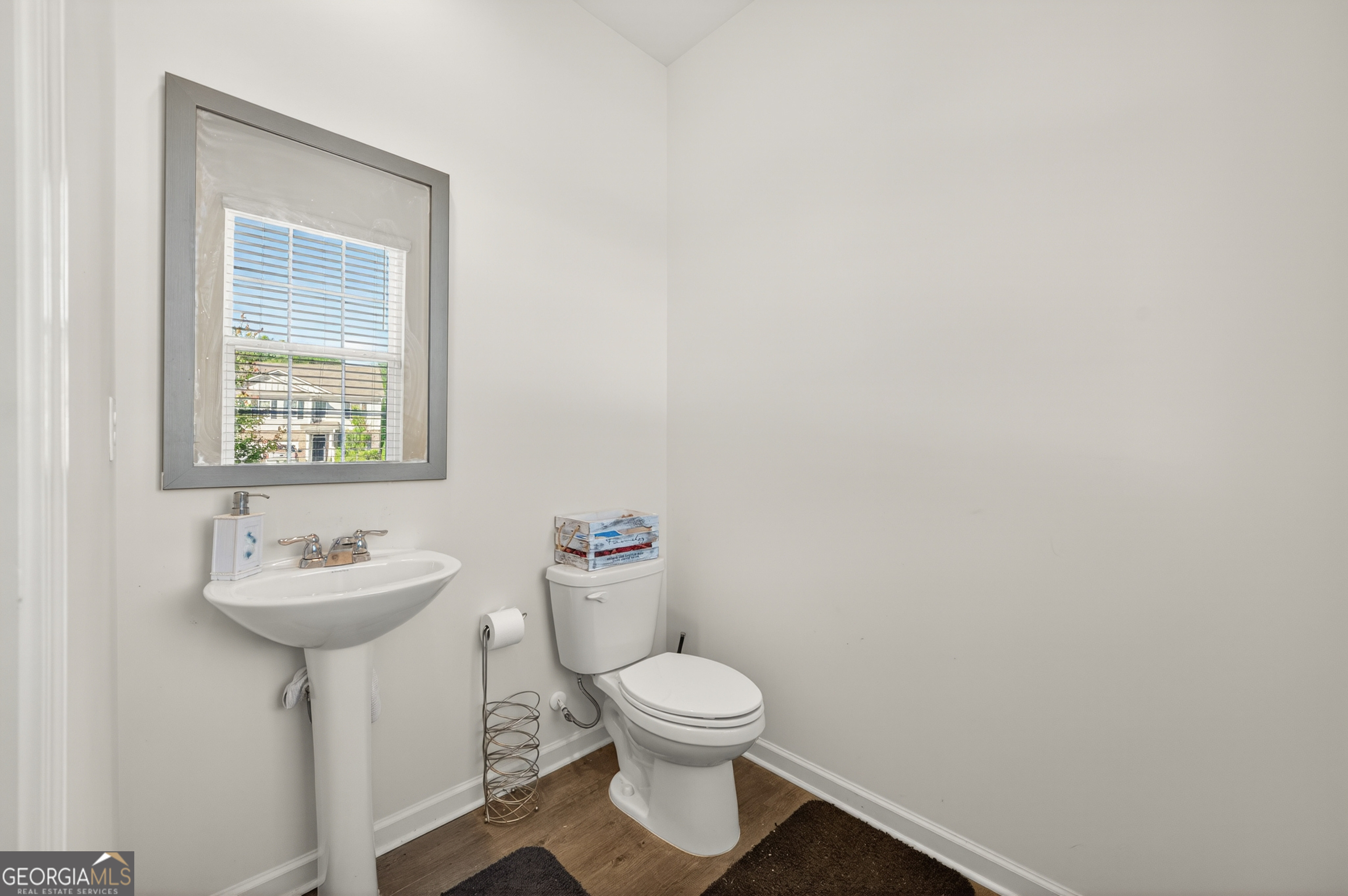 401 Hughes Lane Property Photo 16